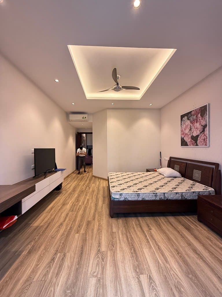 Nhà đất mặt phố, Long Biên, Hà Nội - 176m² giá 51 tỷ