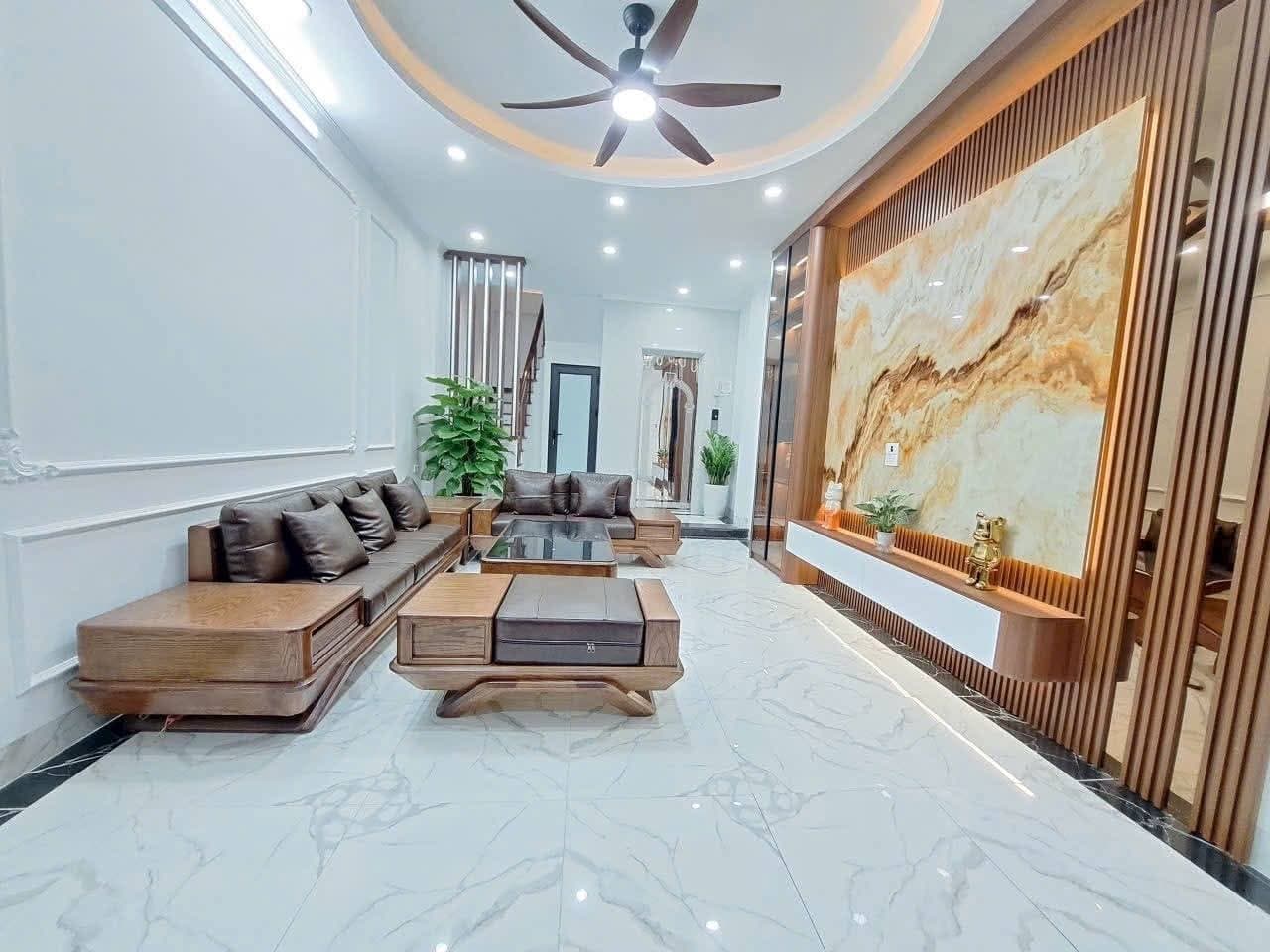 Nhà đất mặt phố, Thanh Xuân, Hà Nội - 40m² giá 15.2 tỷ