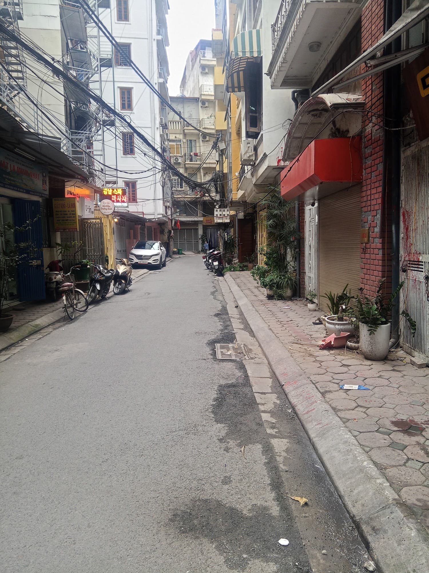 Nhà đất mặt phố, Nam Từ Liêm, Hà Nội - 84m² giá 33 tỷ