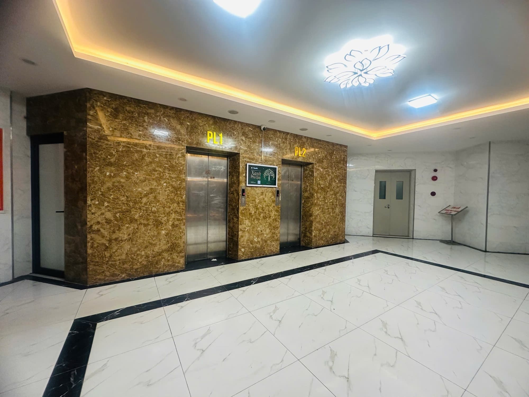 Căn hộ Khu đô thị, - Nam Trung Yên - 64.6m² giá 6.1 tỷ