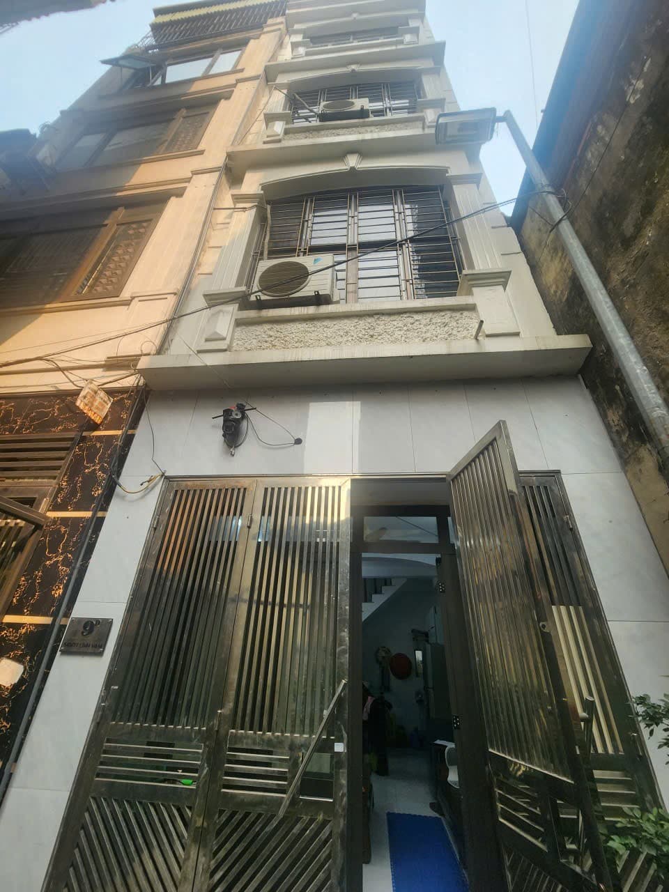 Nhà đất mặt phố, Hoàng Mai, Hà Nội - 66m² giá 11.4 tỷ