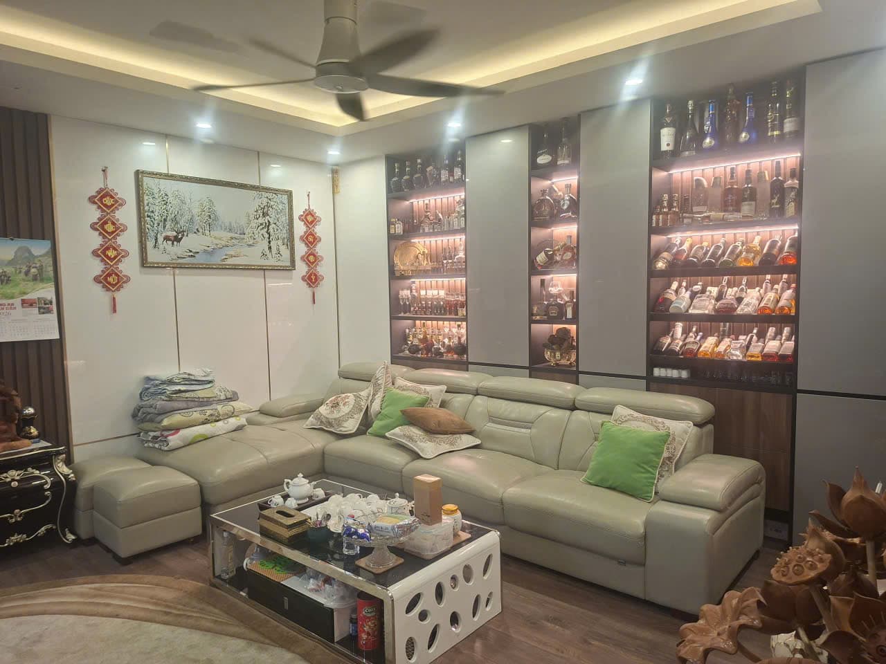 Căn hộ Chung cư Tái định cư C18 Xuân La -, - 102m² giá 10.2 tỷ