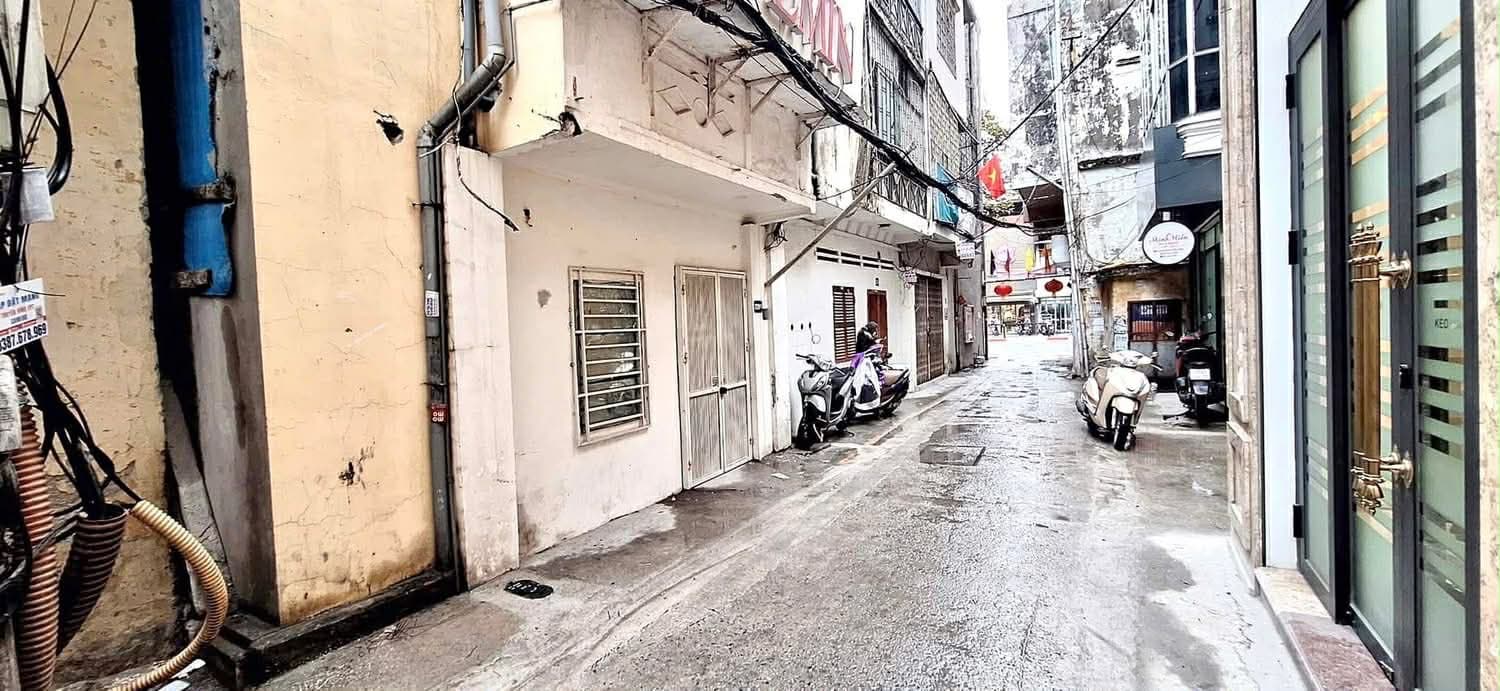 Nhà đất mặt phố, Đống Đa, Hà Nội - 15m² giá 6.9 tỷ