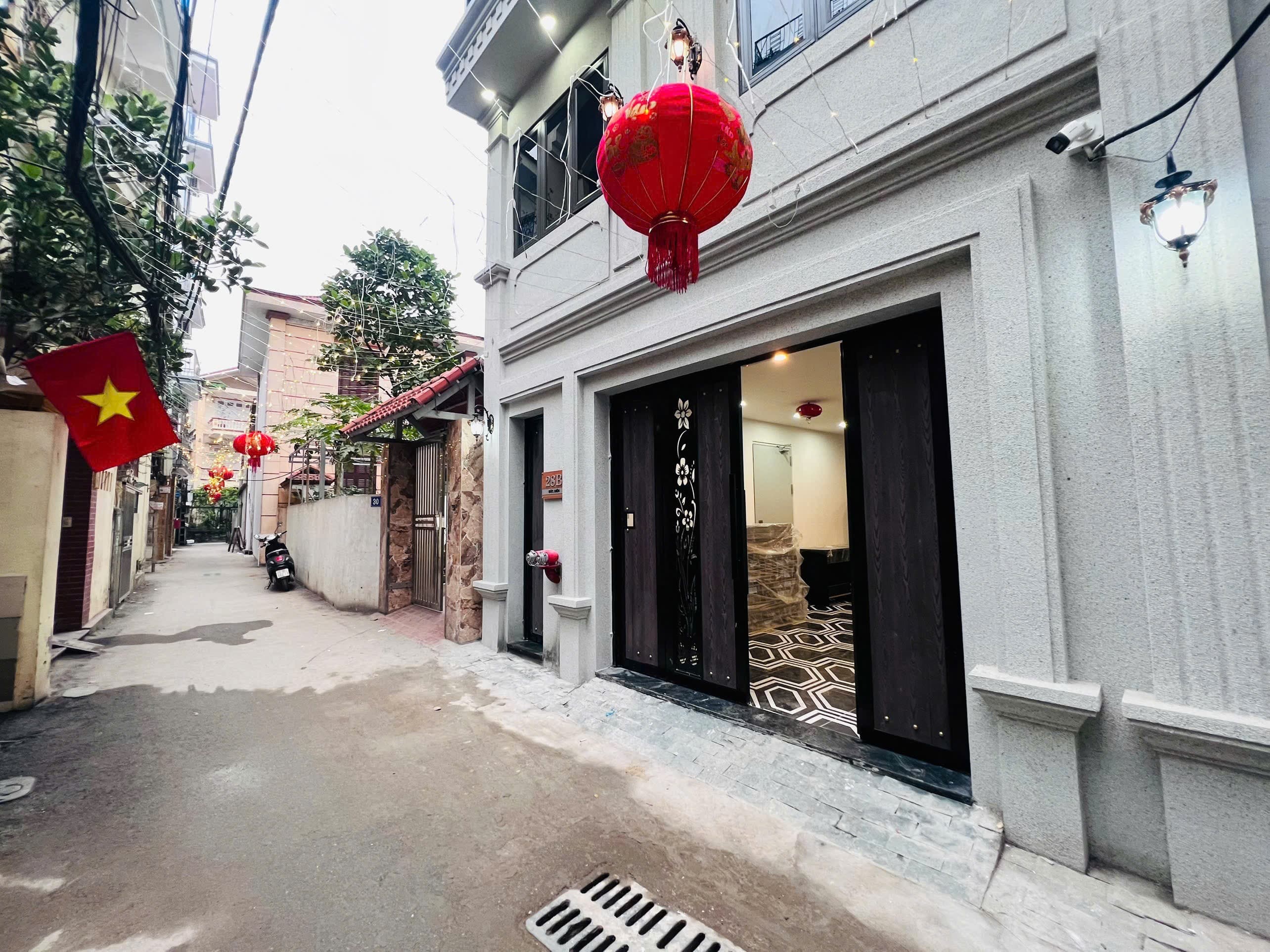 Nhà đất mặt phố, Bắc Từ Liêm, Hà Nội - 56m² giá 17.9 tỷ