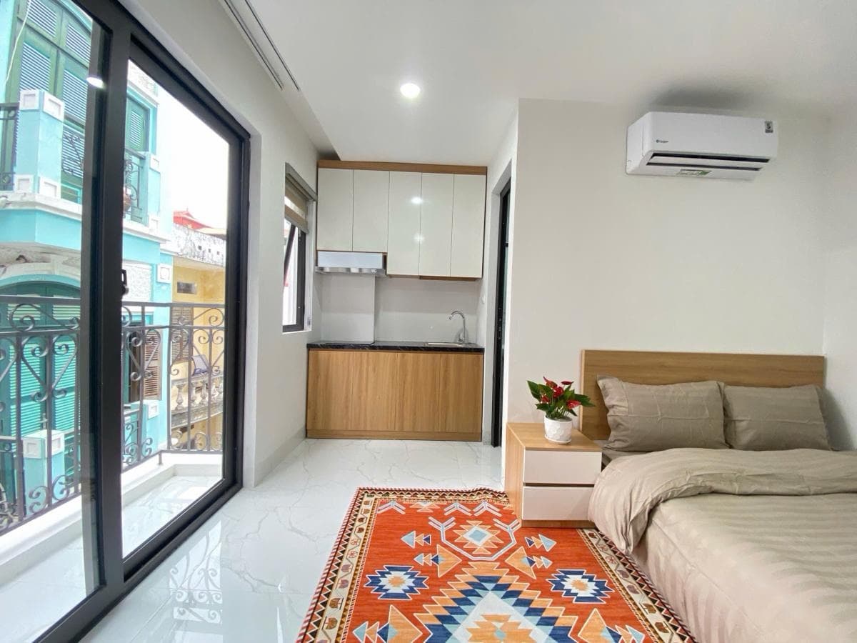 Nhà đất mặt phố, Cầu Giấy, Hà Nội - 123m² giá 40.5 tỷ