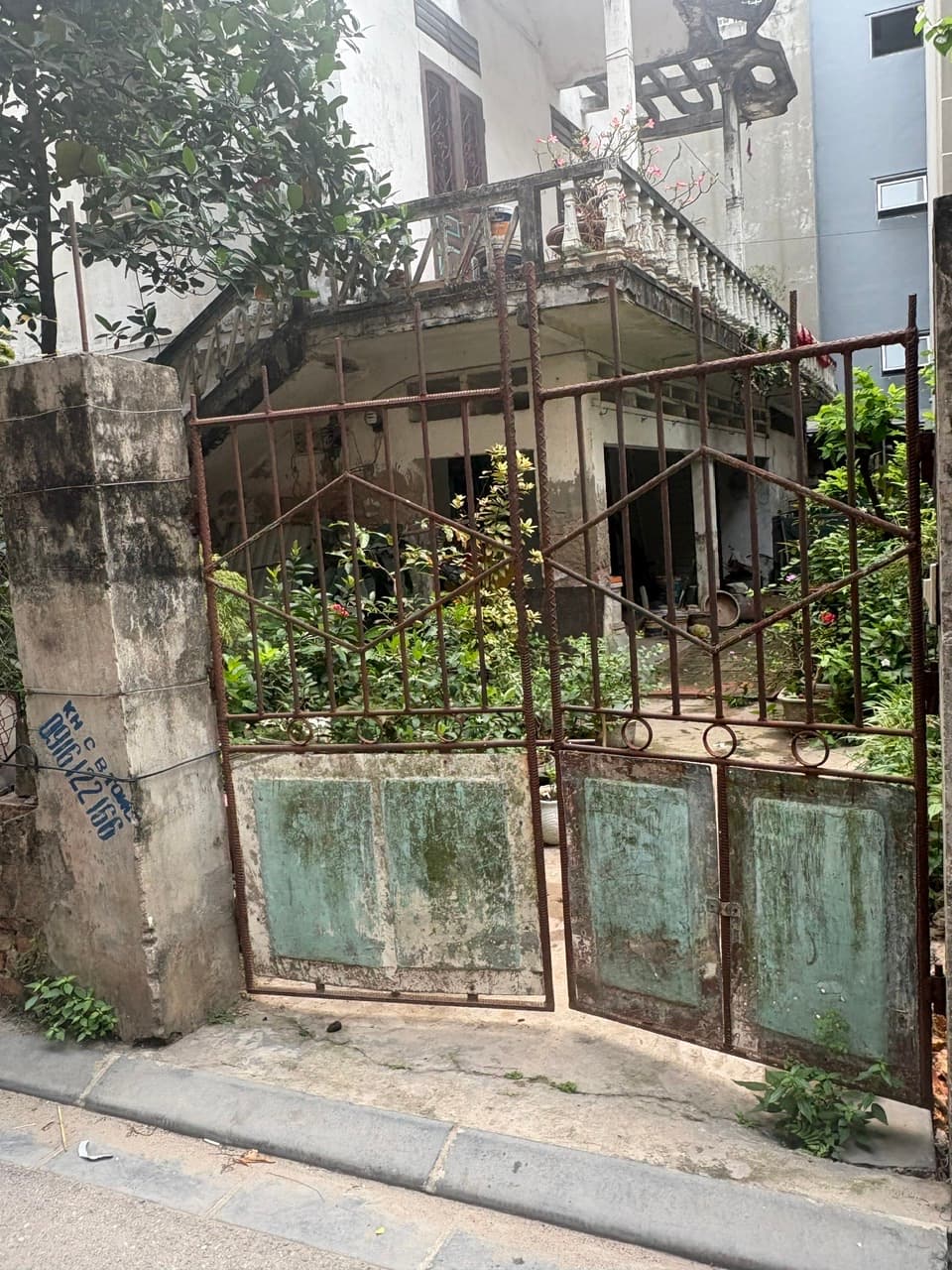 Nhà đất mặt phố, Long Biên, Hà Nội - 179m² giá 35.5 tỷ