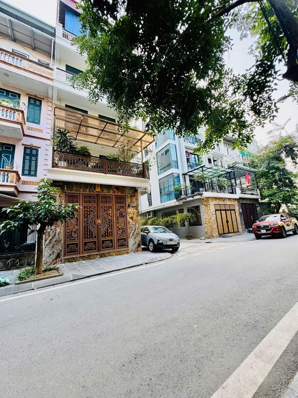 Nhà đất mặt phố, Hoàng Mai, Hà Nội - 83m² giá 39 tỷ