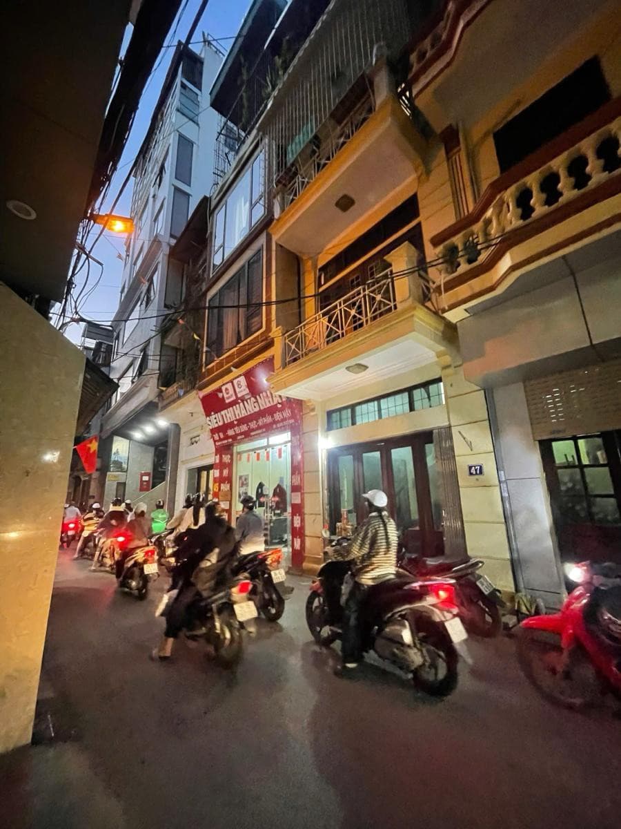 Nhà đất mặt phố, Thanh Xuân, Hà Nội - 41m² giá 15.2 tỷ