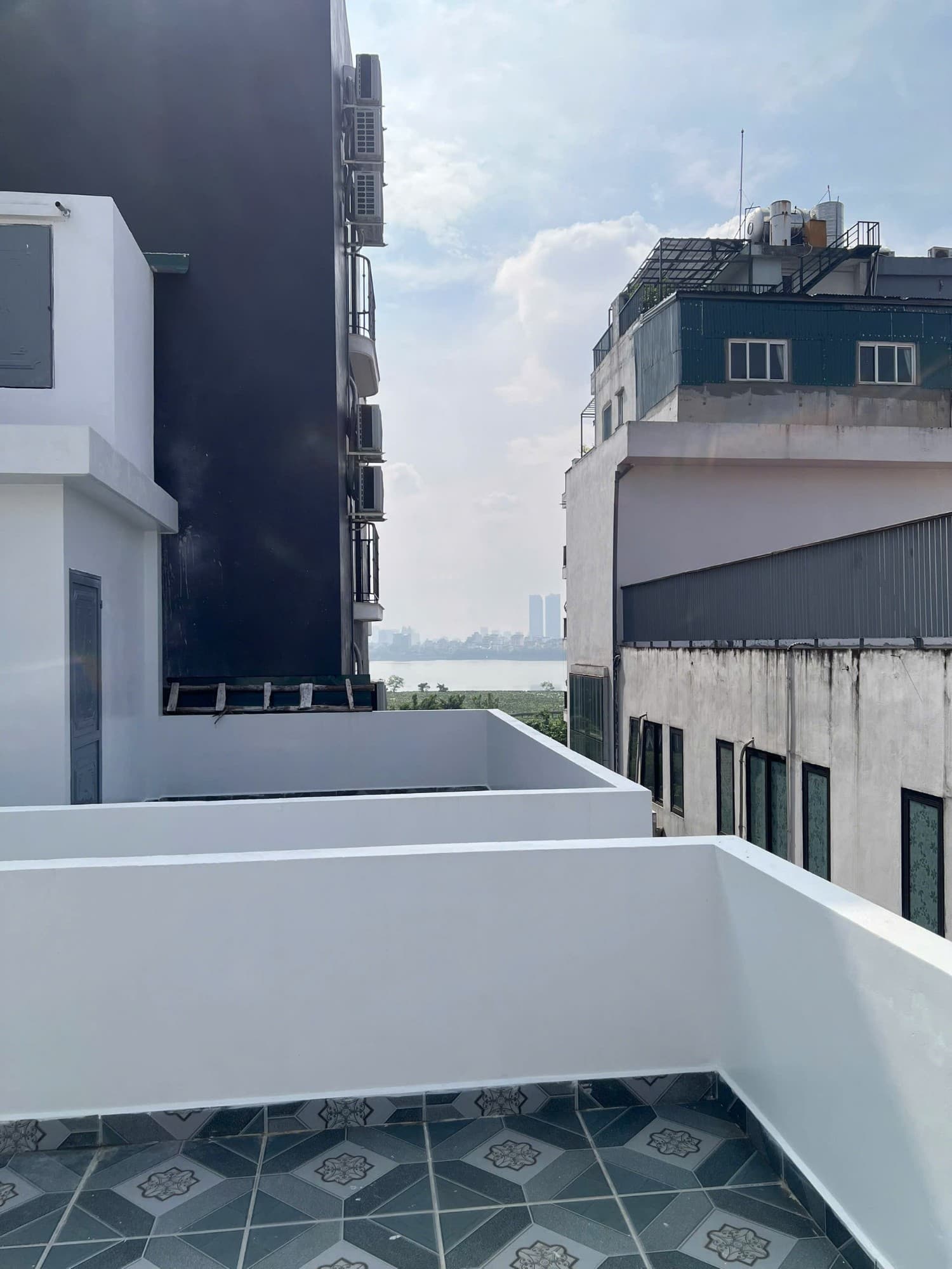 Nhà đất mặt phố, Tây Hồ, Hà Nội - 38m² giá 14 tỷ