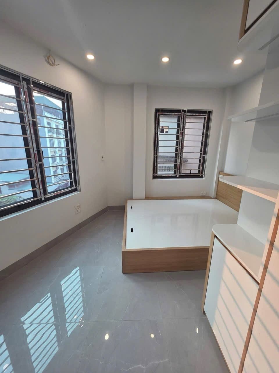 Nhà đất mặt phố, Thanh Trì, Hà Nội - 45m² giá 6.7 tỷ