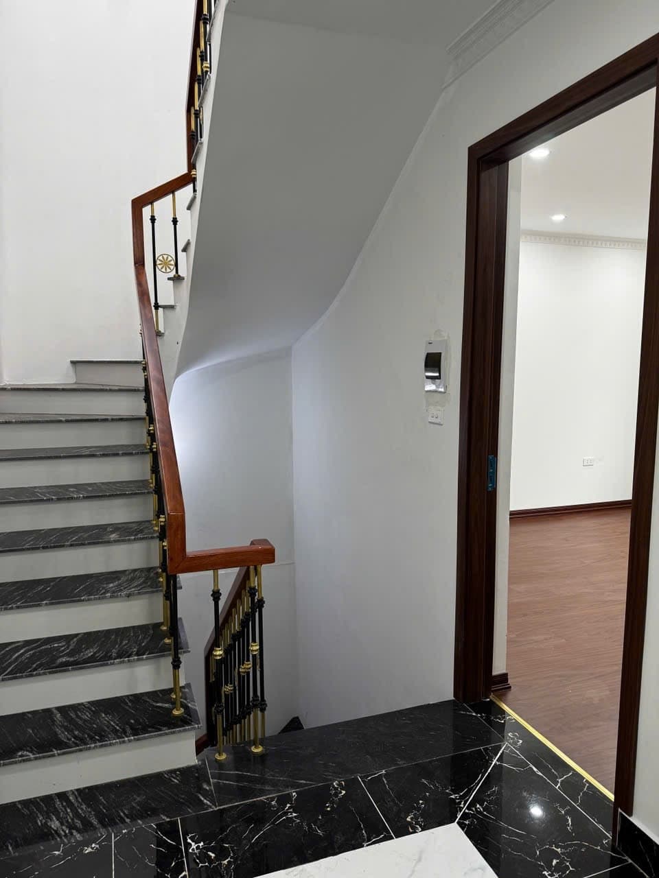 Nhà đất mặt phố, Hoàn Kiếm, Hà Nội - 36m² giá 9.99 tỷ