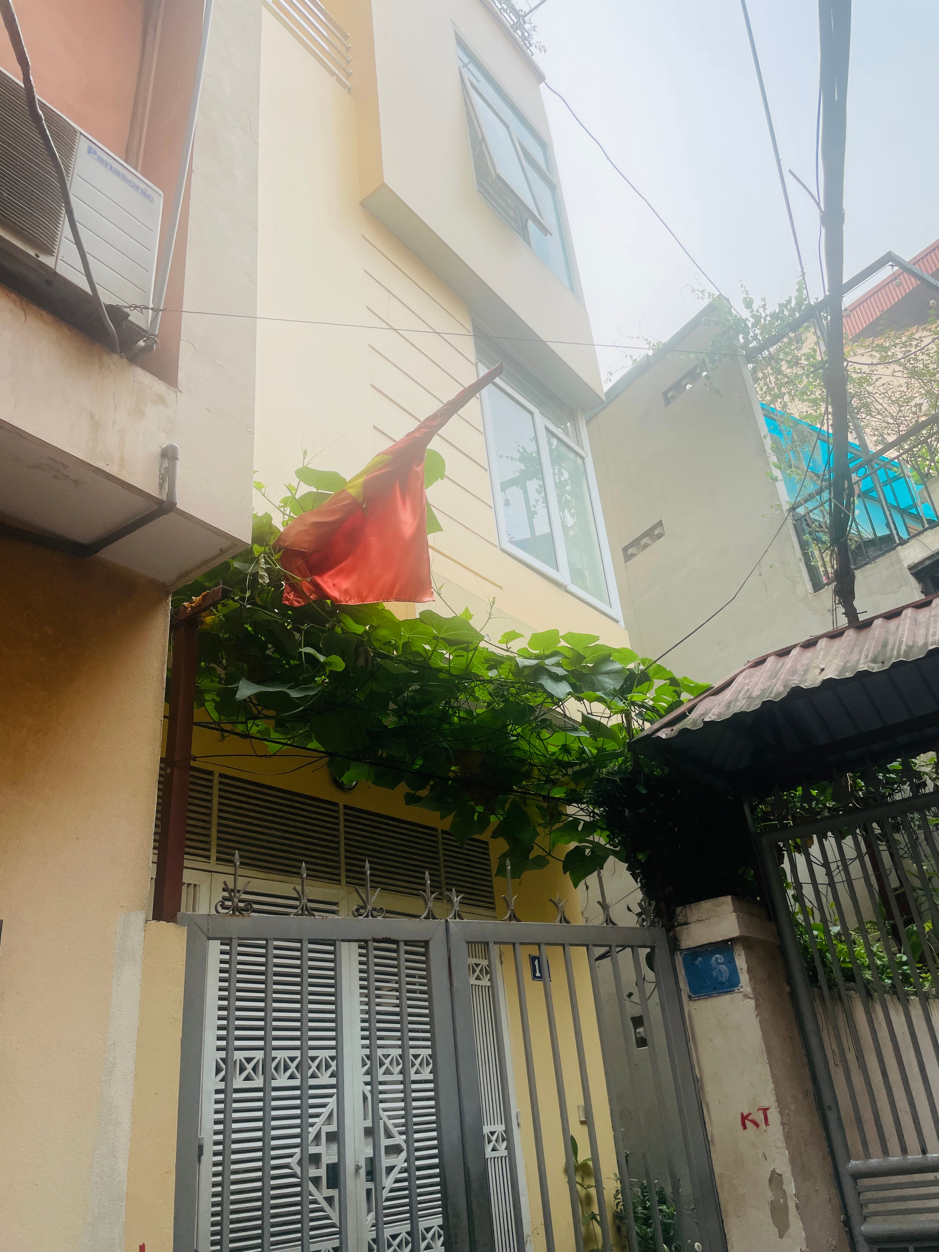 Nhà đất mặt phố, Tây Hồ, Hà Nội - 42m² giá 13.9 tỷ