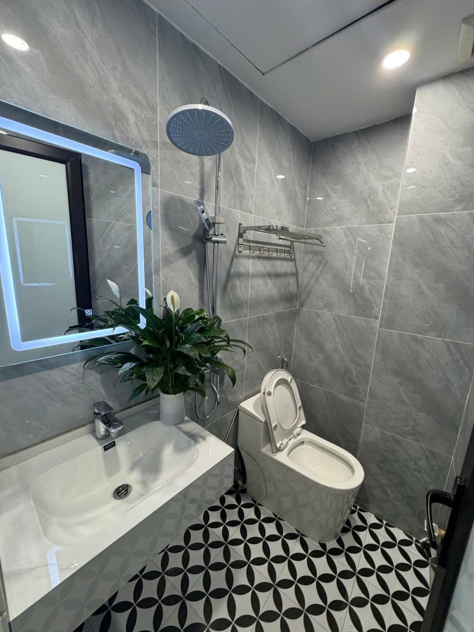 Nhà đất mặt phố, Đống Đa, Hà Nội - 23m² giá 6.26 tỷ