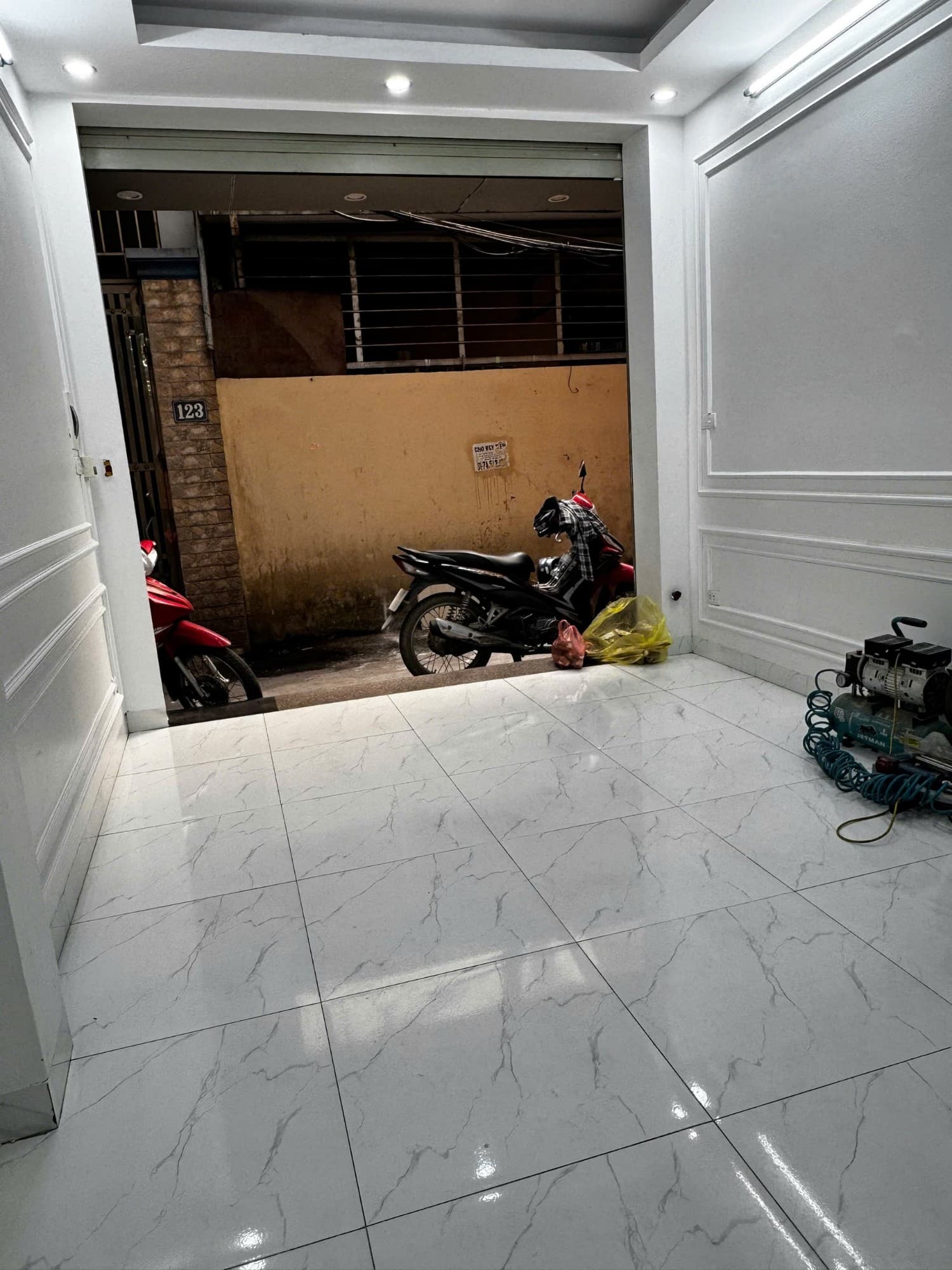 Nhà đất mặt phố, Hà Đông, Hà Nội - 32m² giá 8.4 tỷ