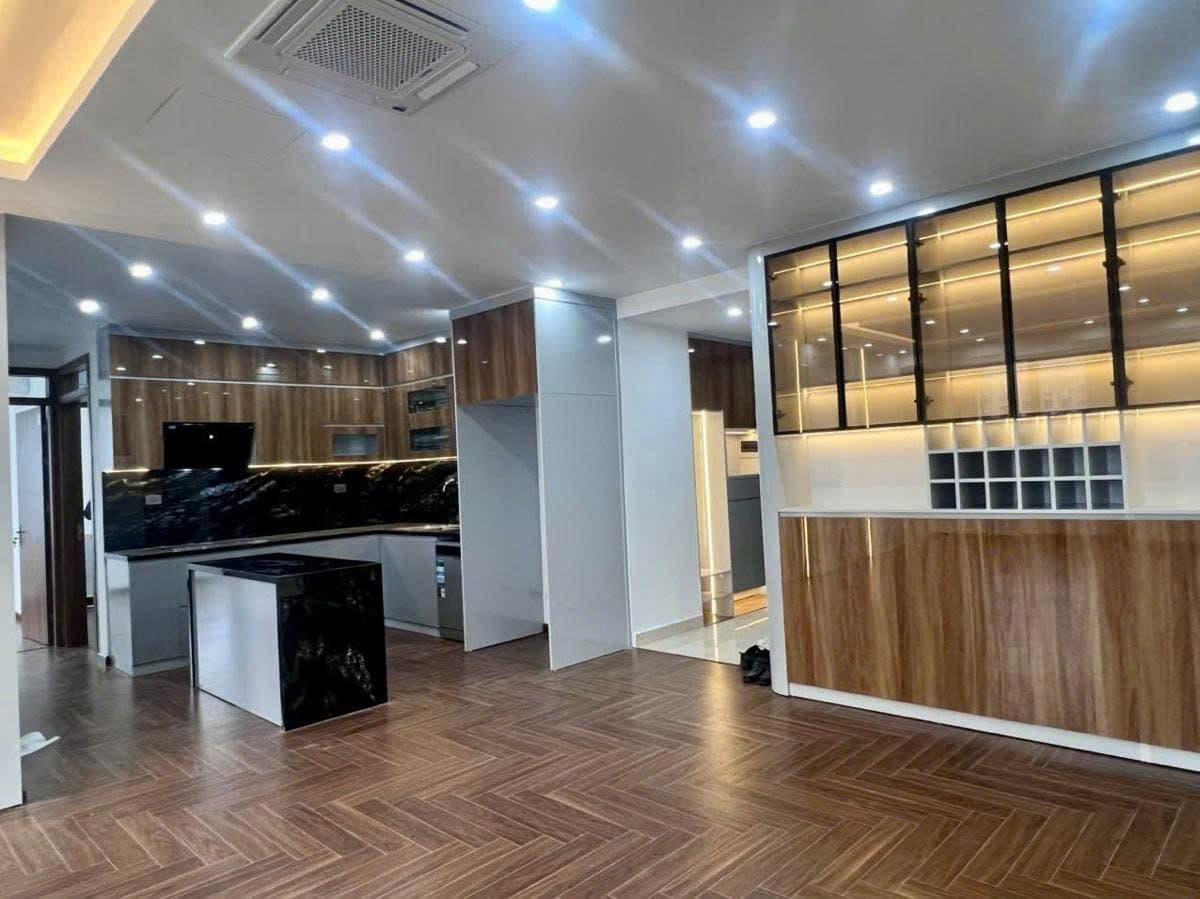 Căn hộ mặt phố Nam Từ Liêm, Hà Nội - 125m² giá 1, .2 tỷ