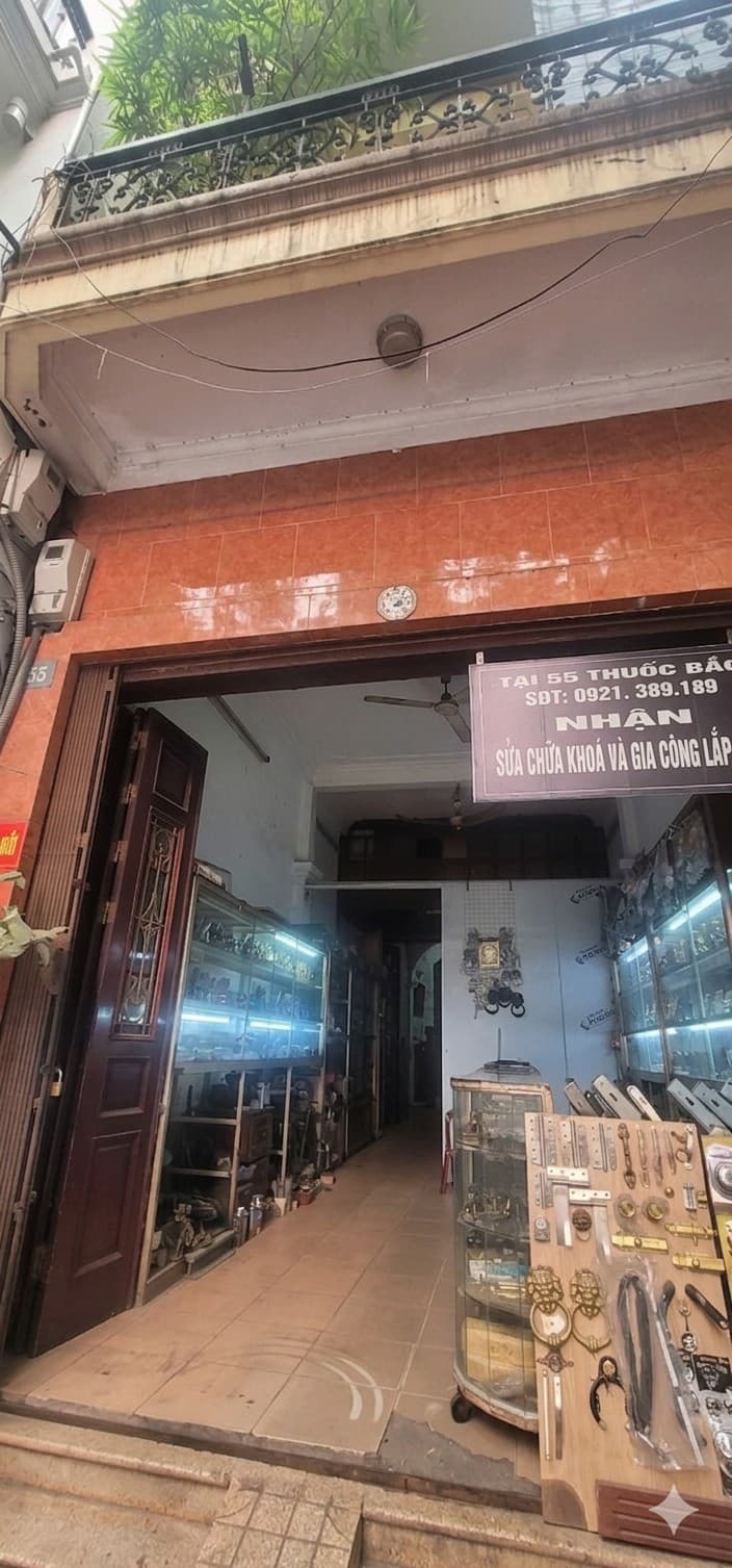 Nhà đất mặt phố, Hoàn Kiếm, Hà Nội - 99m² giá 95.3 tỷ