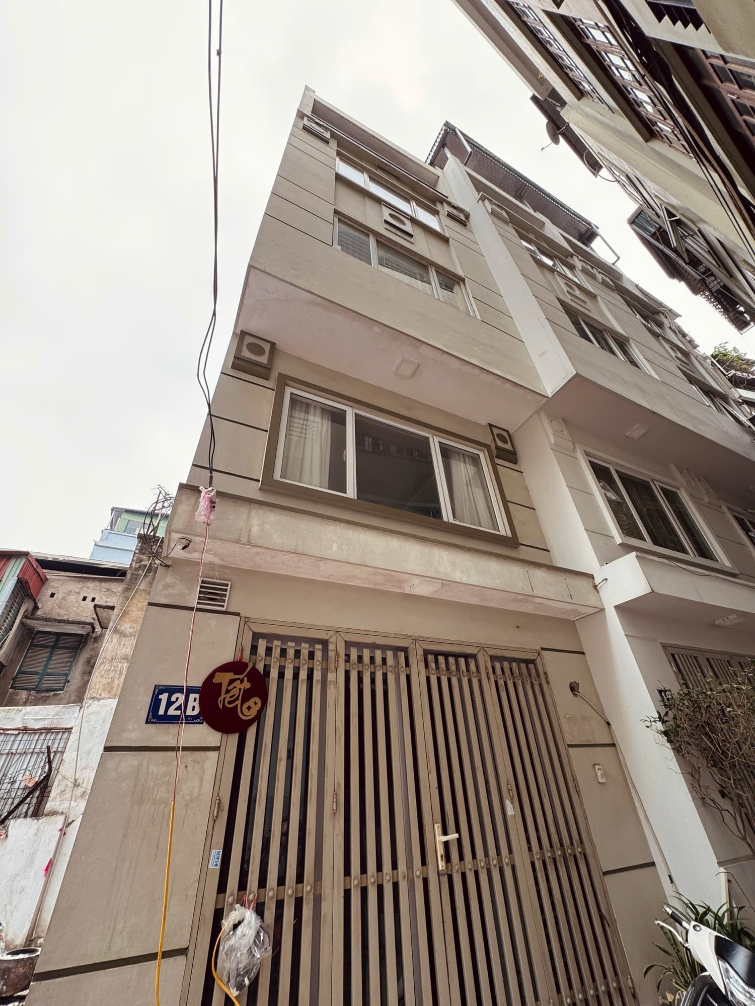 Nhà đất mặt phố, Đống Đa, Hà Nội - 26m² giá 8.3 tỷ