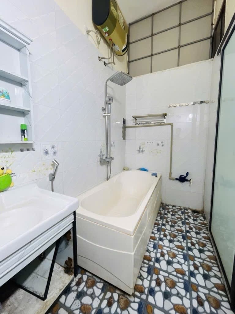 Nhà đất mặt phố, Hoàng Mai, Hà Nội - 86m² giá 21.5 tỷ