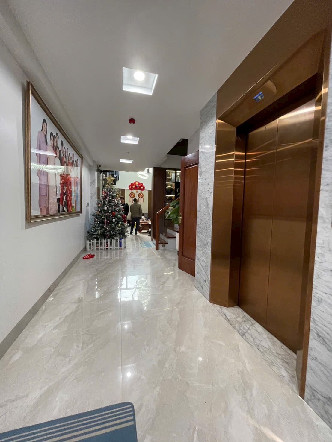 Nhà đất mặt phố, Long Biên, Hà Nội - 90m² giá 39.5 tỷ