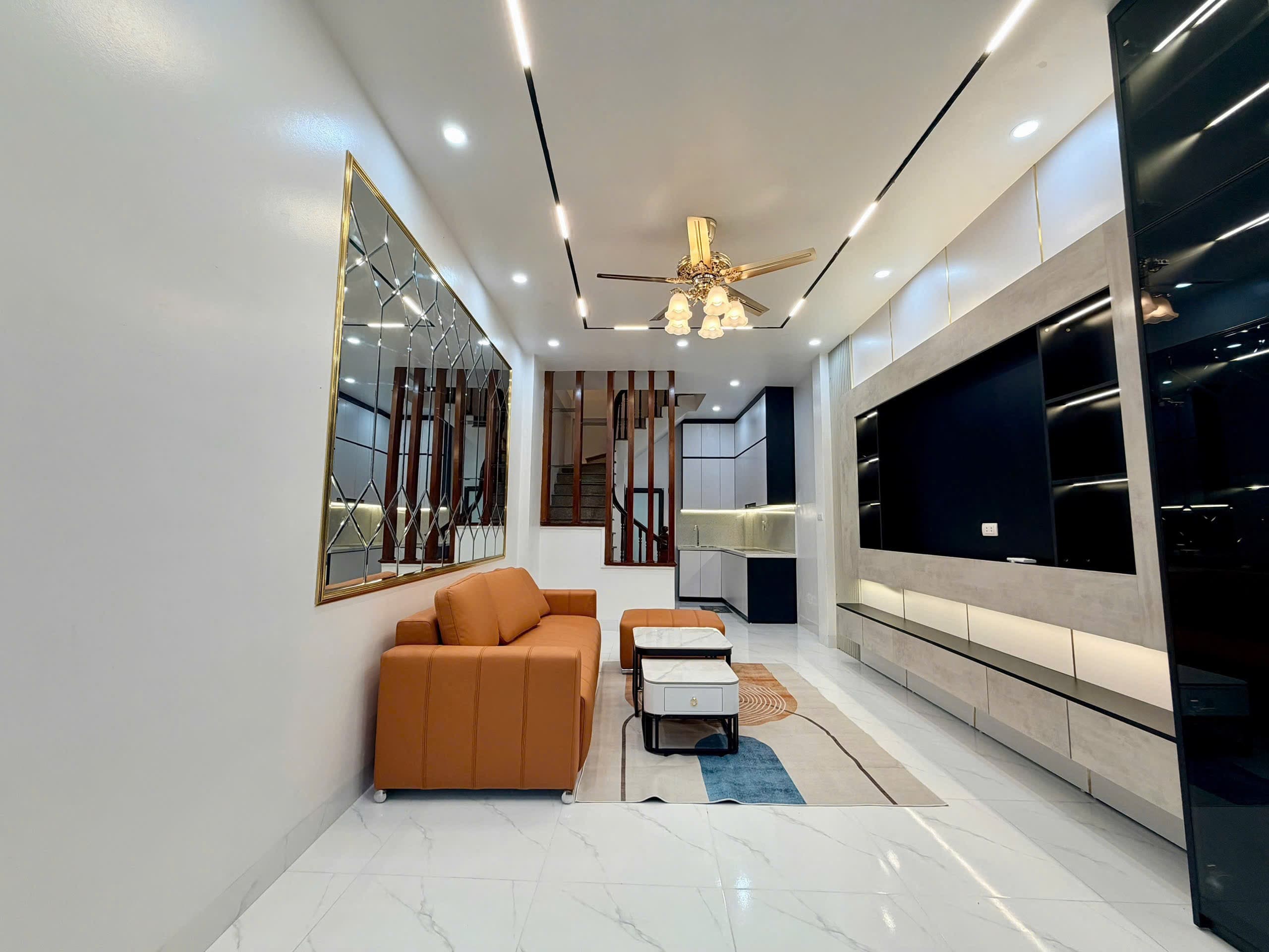 Nhà đất mặt phố, Đống Đa, Hà Nội - 30m² giá 15.5 tỷ