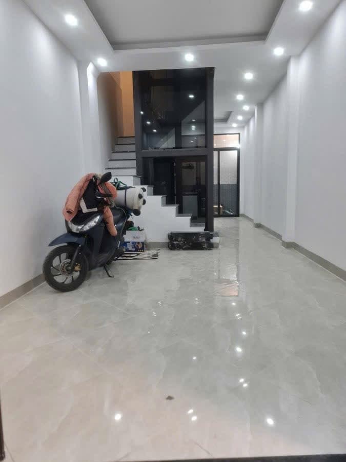 Nhà đất mặt phố, Hai Bà Trưng, Hà Nội - 42m² giá 11.95 tỷ