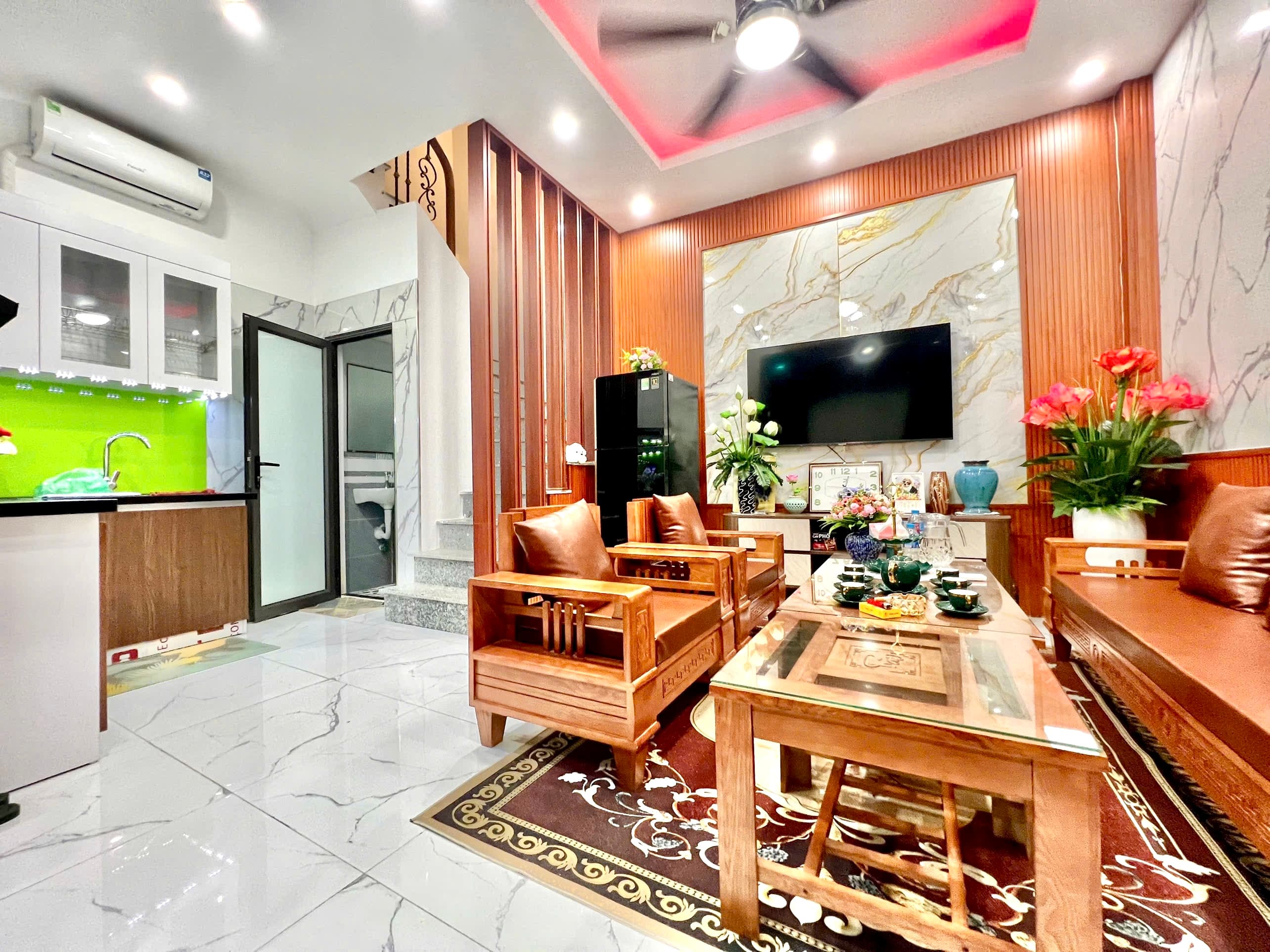 Nhà đất mặt phố, Hoàng Mai, Hà Nội - 24m² giá 3.7 tỷ
