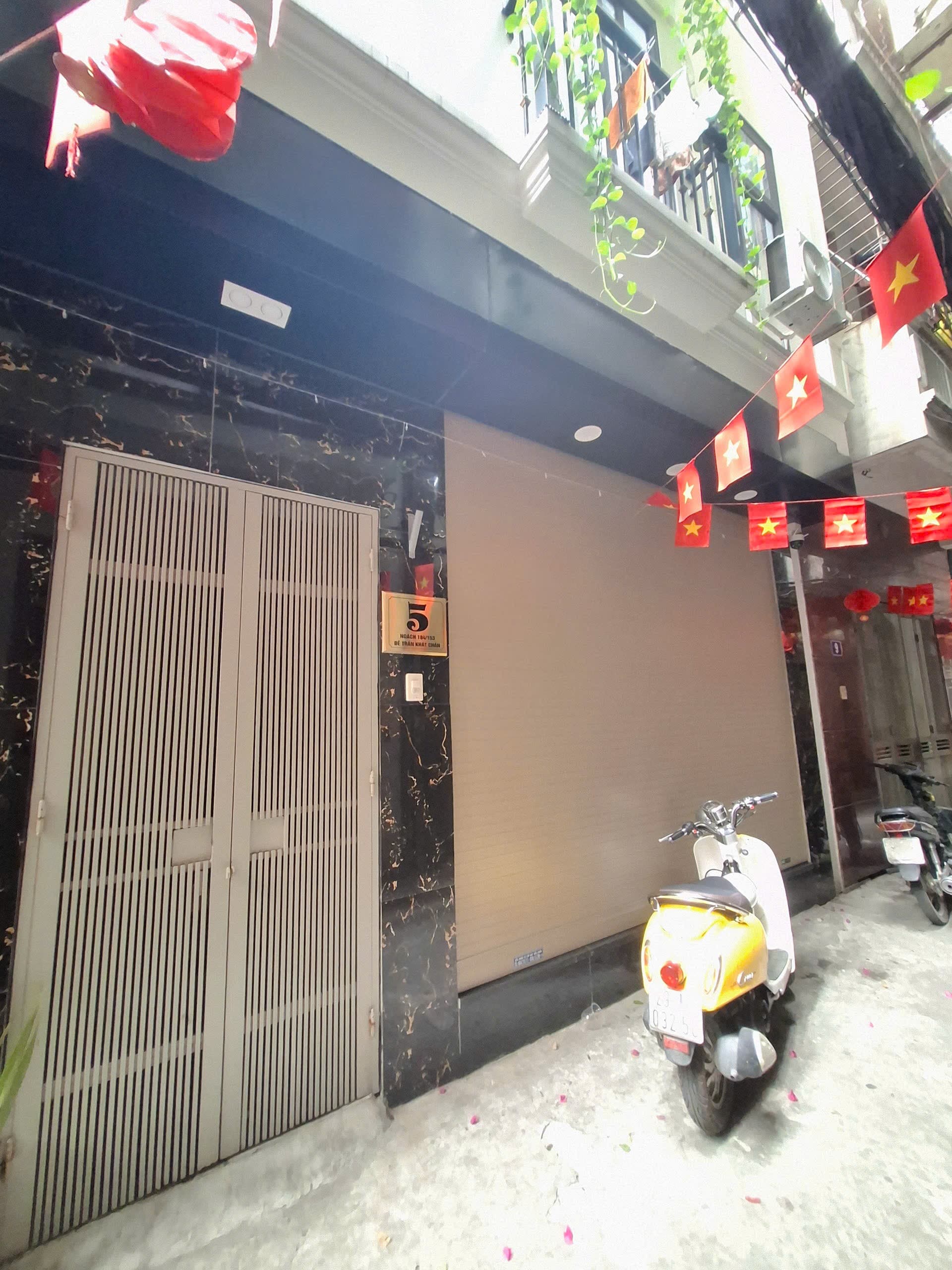 Nhà đất mặt phố, Hai Bà Trưng, Hà Nội - 37m² giá 13.5 tỷ