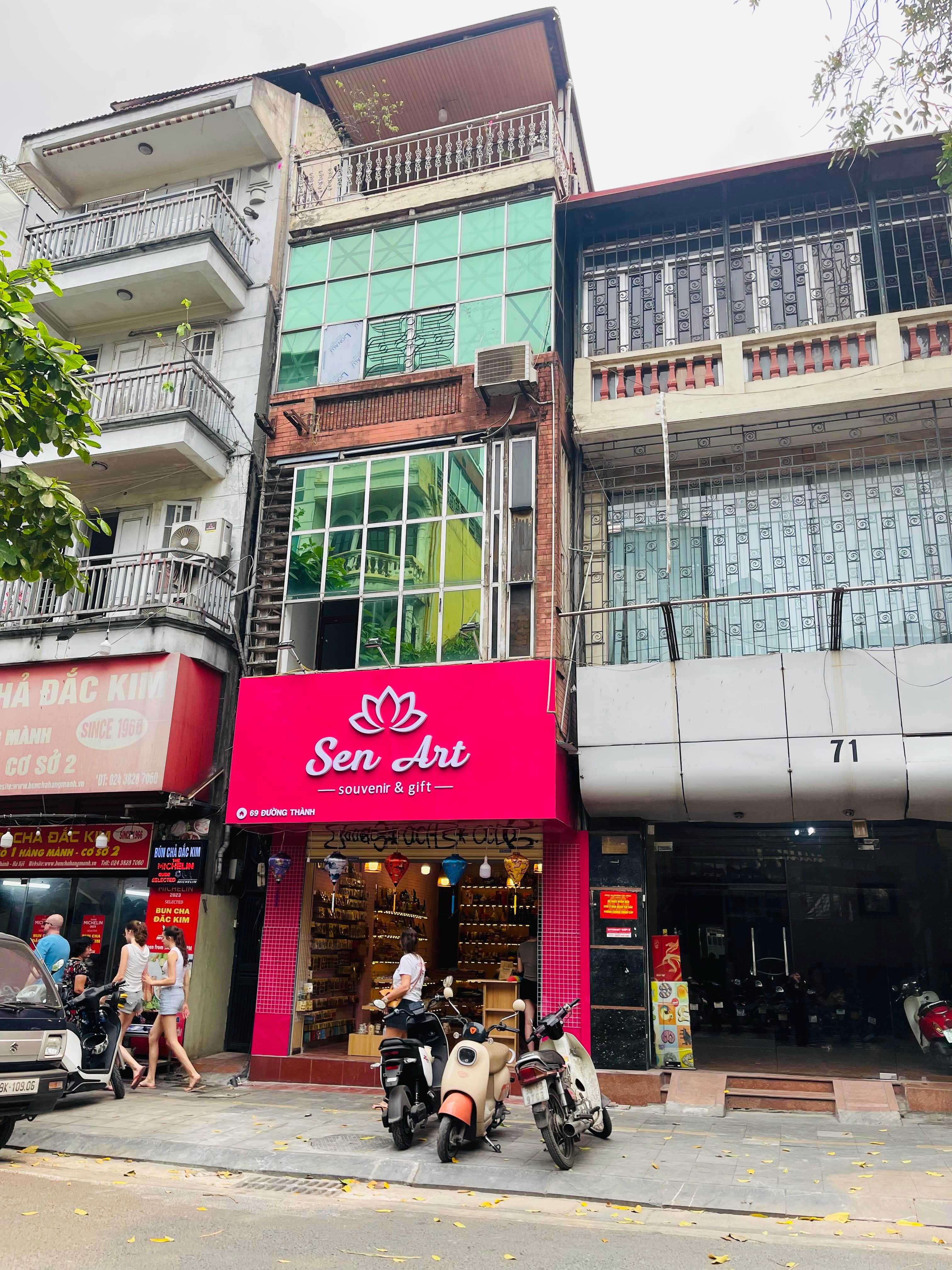 Nhà đất mặt phố, Hoàn Kiếm, Hà Nội - 33.8m² giá 40 tỷ