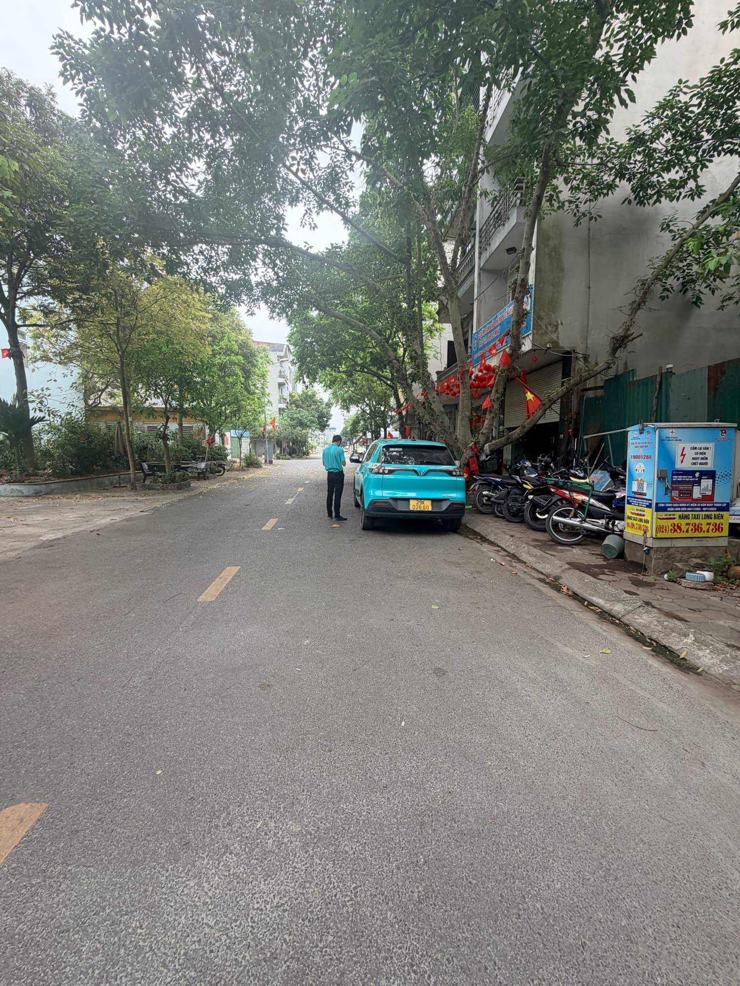 Nhà đất mặt phố, Long Biên, Hà Nội - 60m² giá 19.3 tỷ