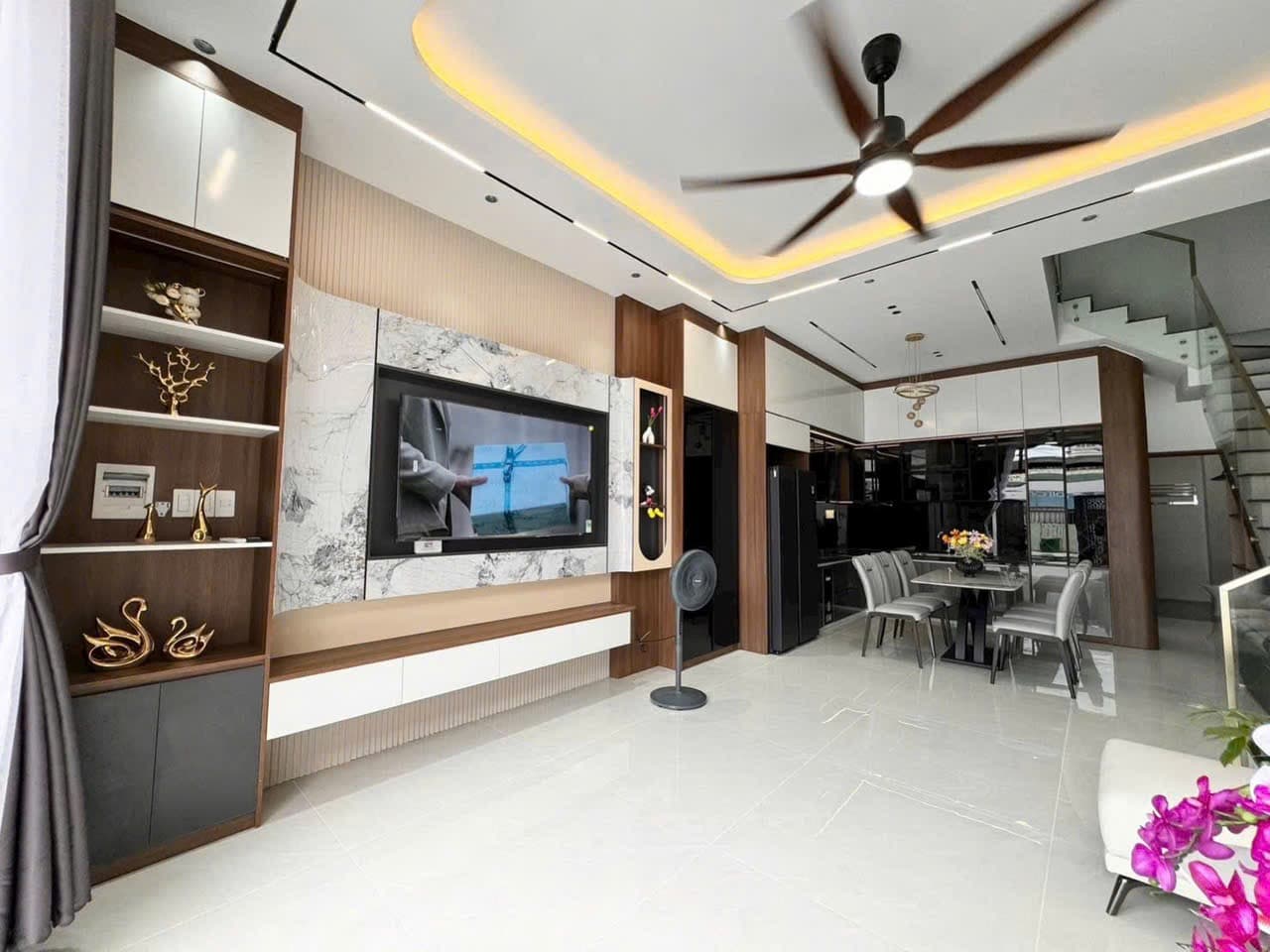 Nhà đất mặt phố, Liên Chiểu, Đà Nẵng - 116.6m² giá 5.75 tỷ