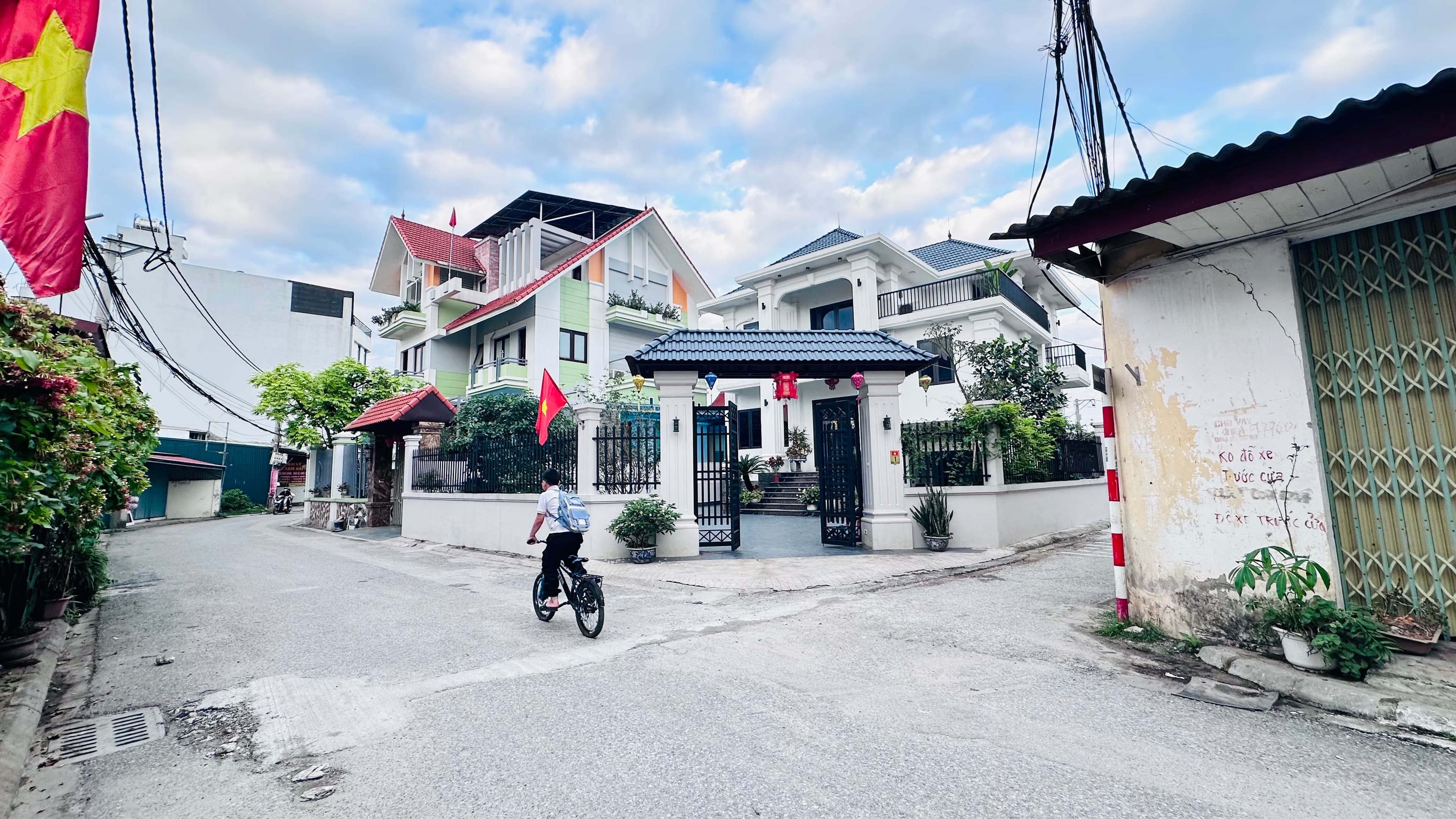Nhà đất mặt phố, Gia Lâm, Hà Nội - 63.9m² giá 9.1 tỷ