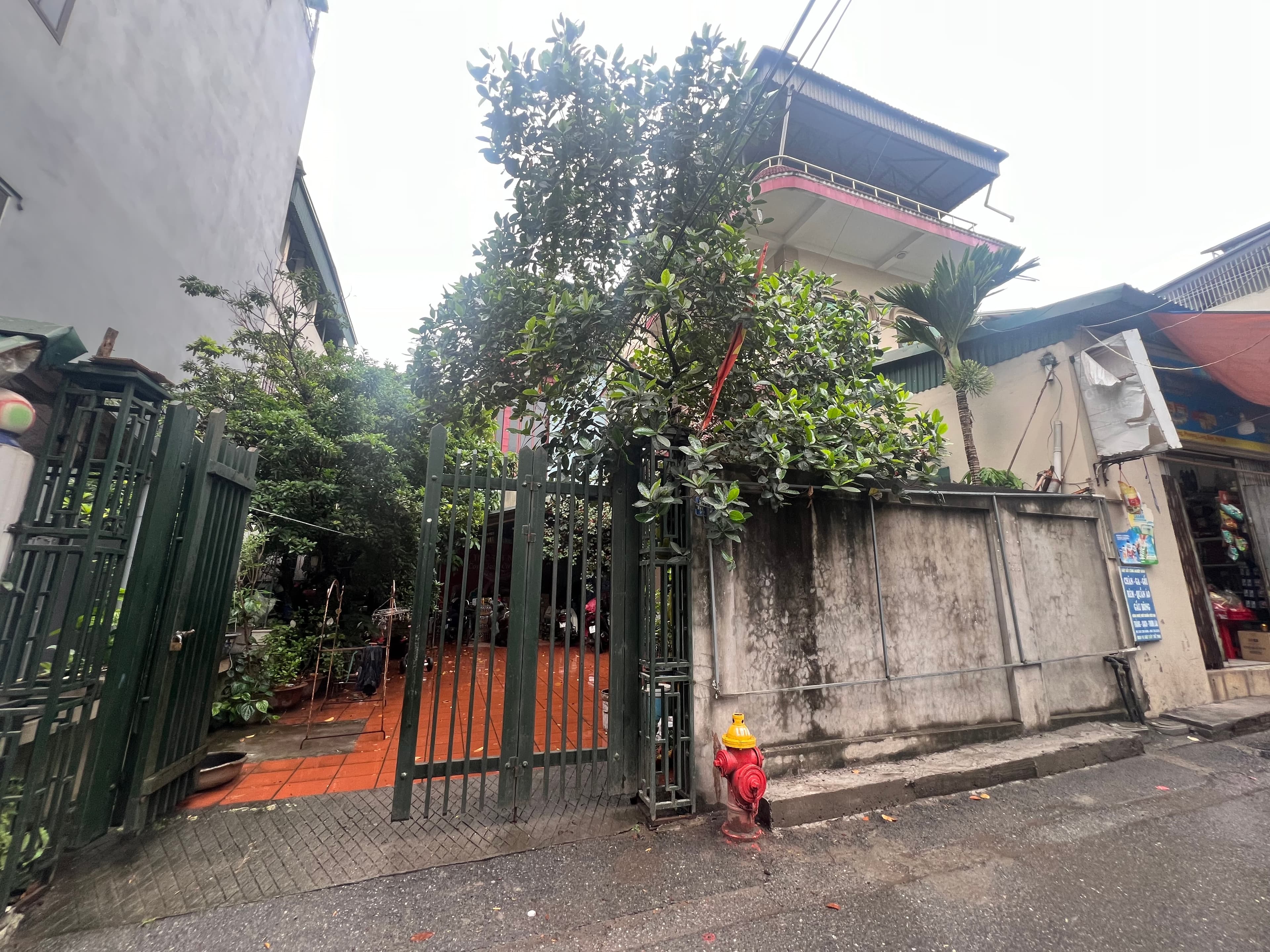 Nhà đất mặt phố, Long Biên, Hà Nội - 200m² giá 32 tỷ