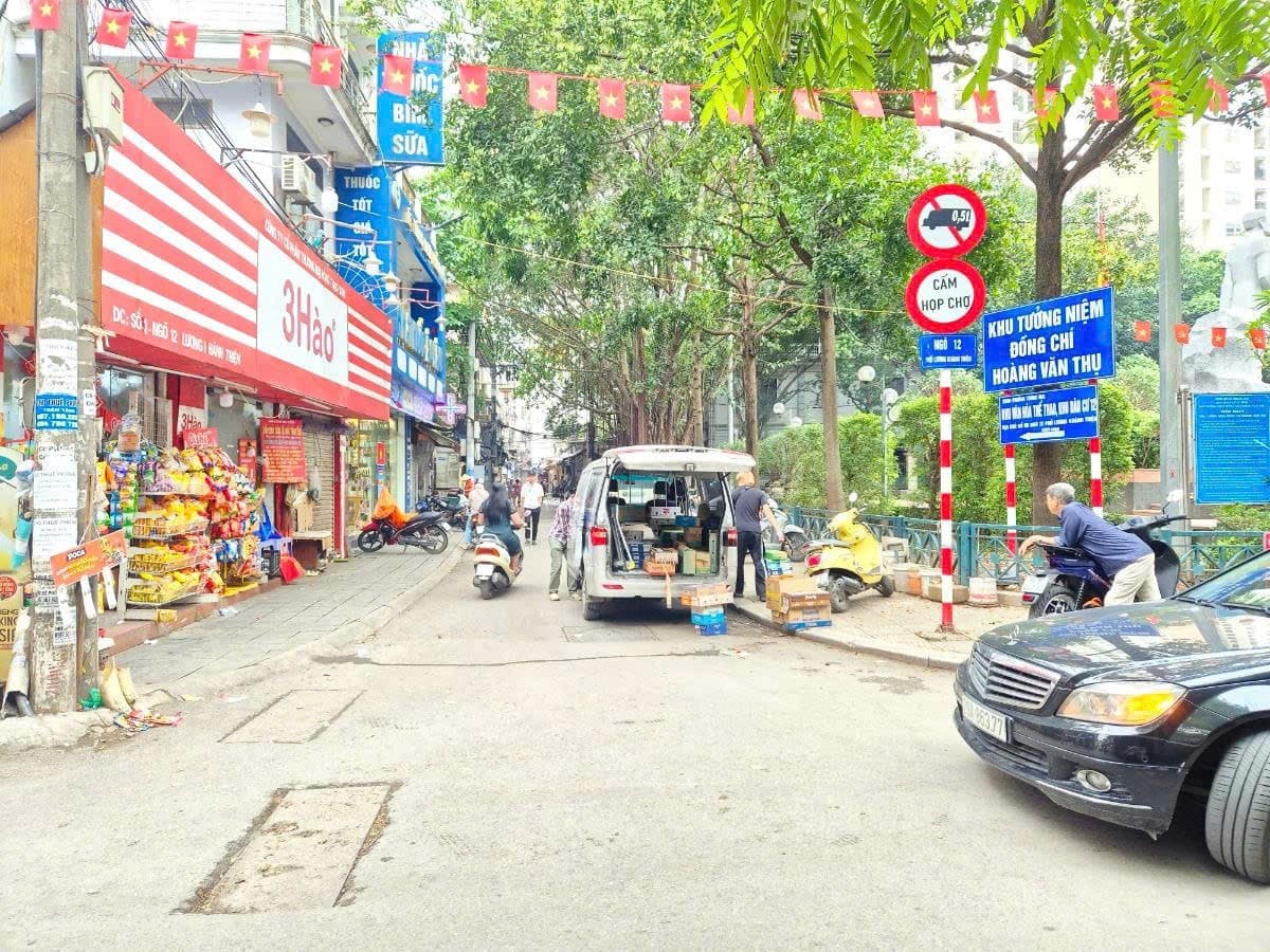 Nhà đất mặt phố, Hoàng Mai, Hà Nội - 53m² giá 18.5 tỷ
