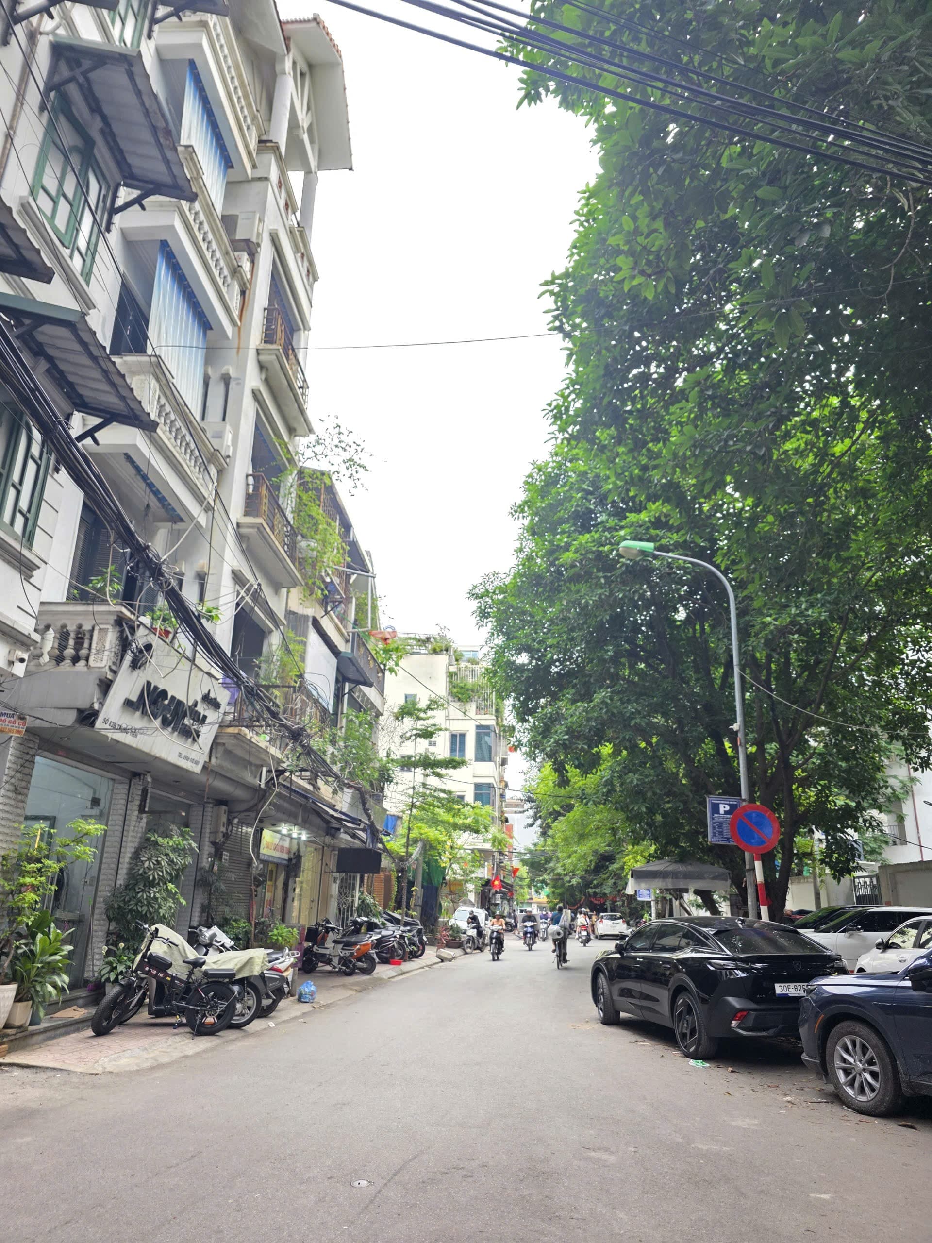 Nhà đất mặt phố, Đống Đa, Hà Nội - 28.1m² giá 5.85 tỷ