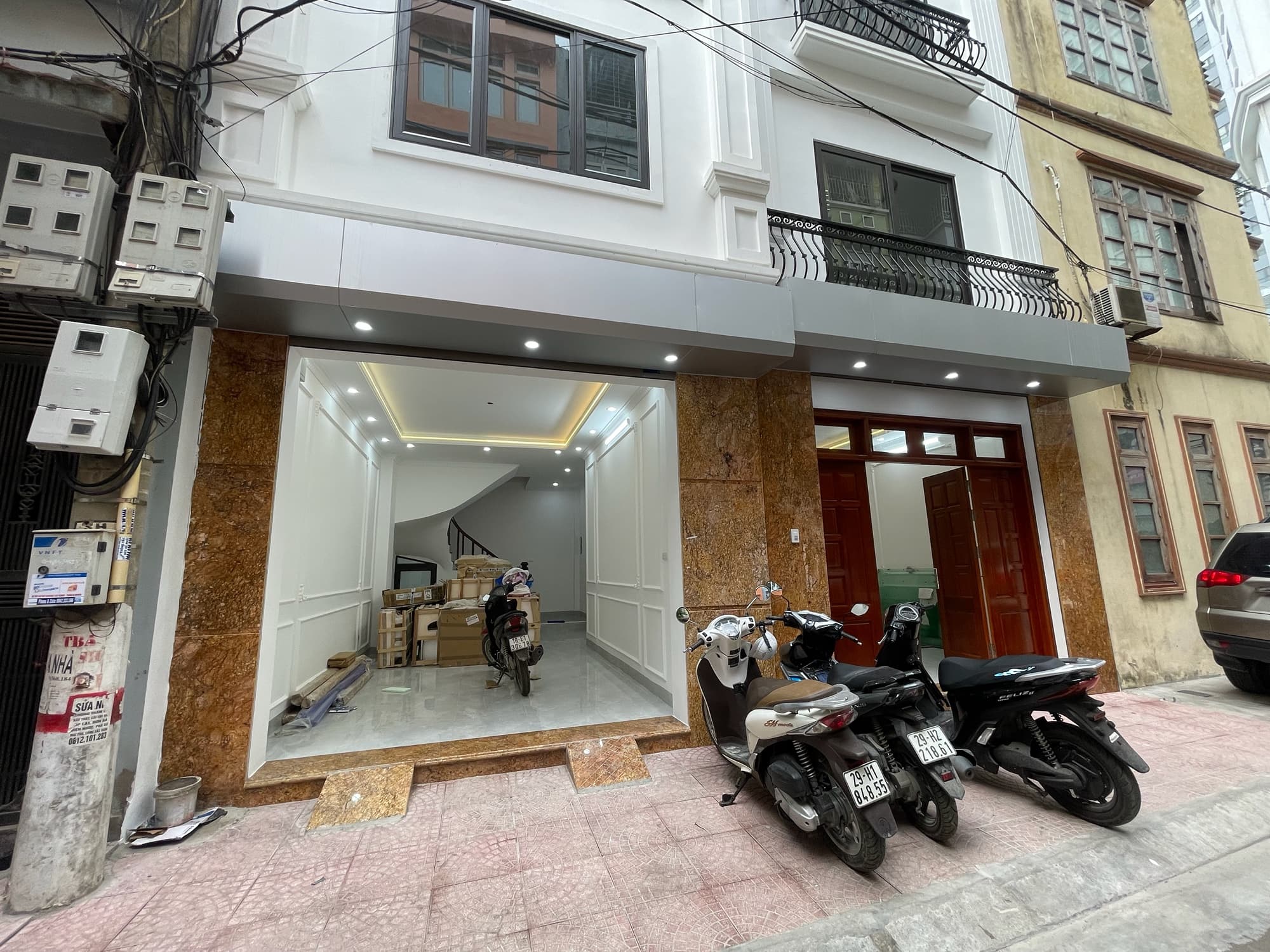 Nhà đất mặt phố, Hoàng Mai, Hà Nội - 73m² giá 25 tỷ