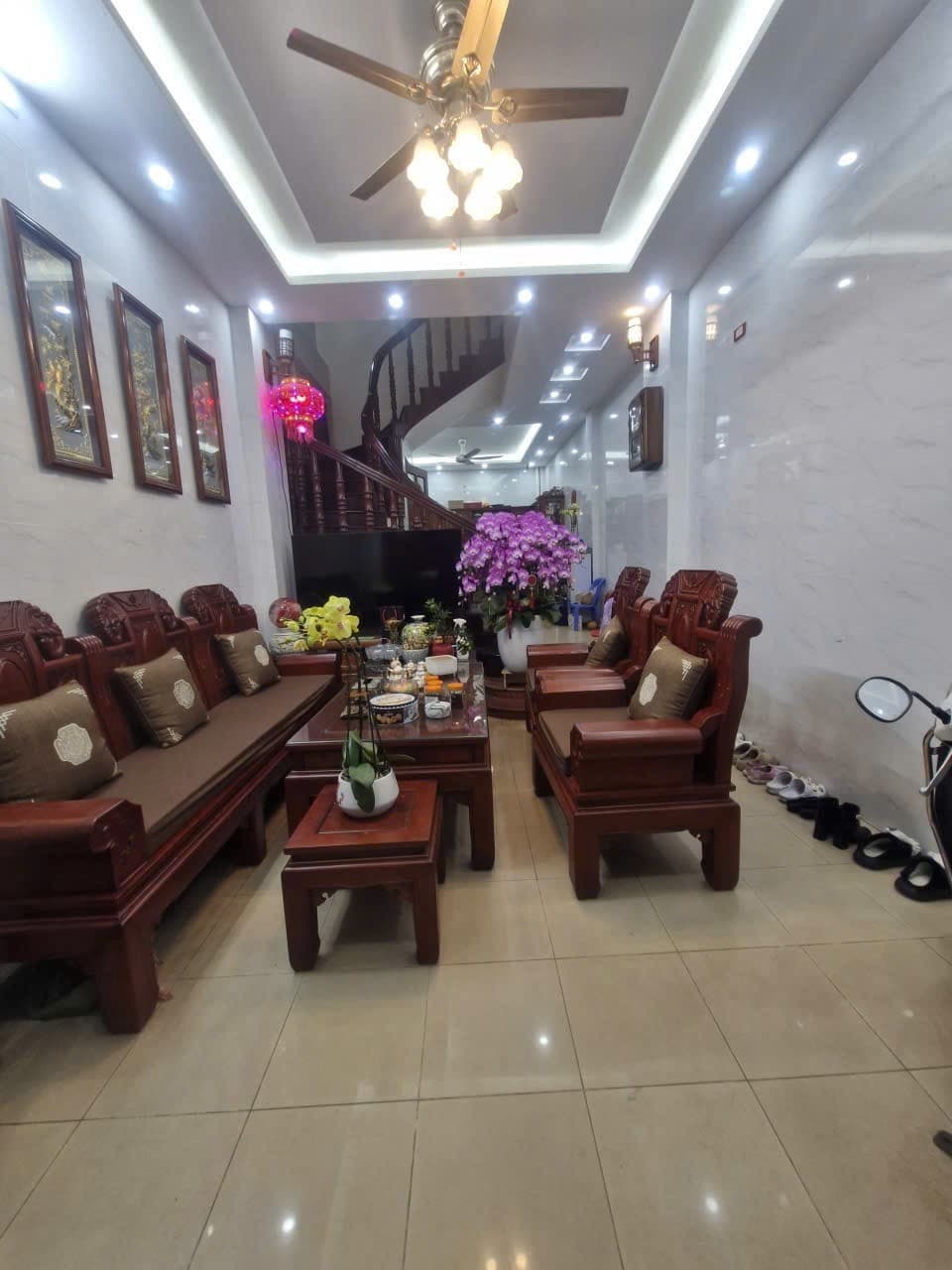 Nhà đất mặt phố, Hoàng Mai, Hà Nội - 55m² giá 11.9 tỷ