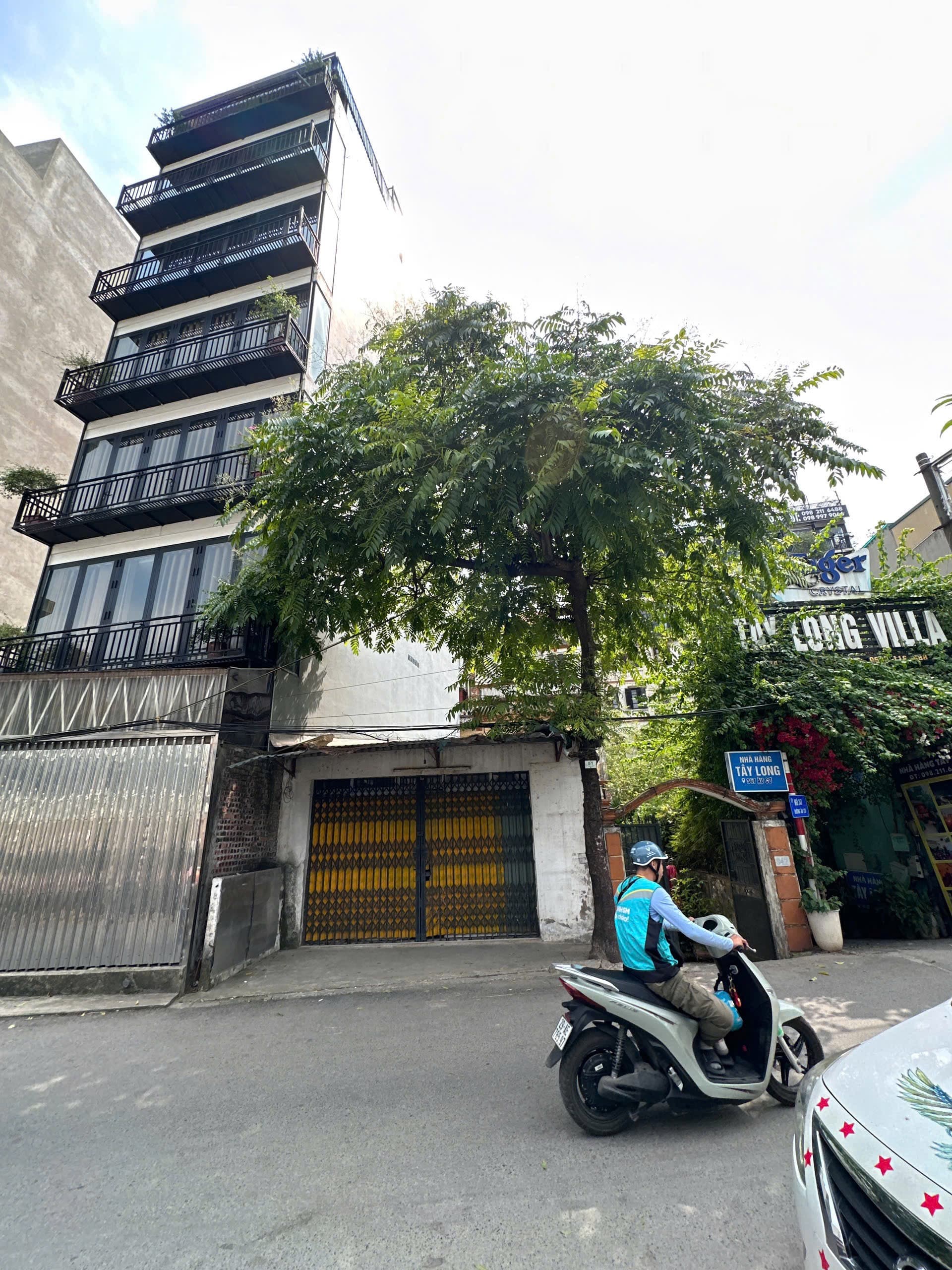 Nhà đất mặt phố, Tây Hồ, Hà Nội - 220m² giá 116.5 tỷ