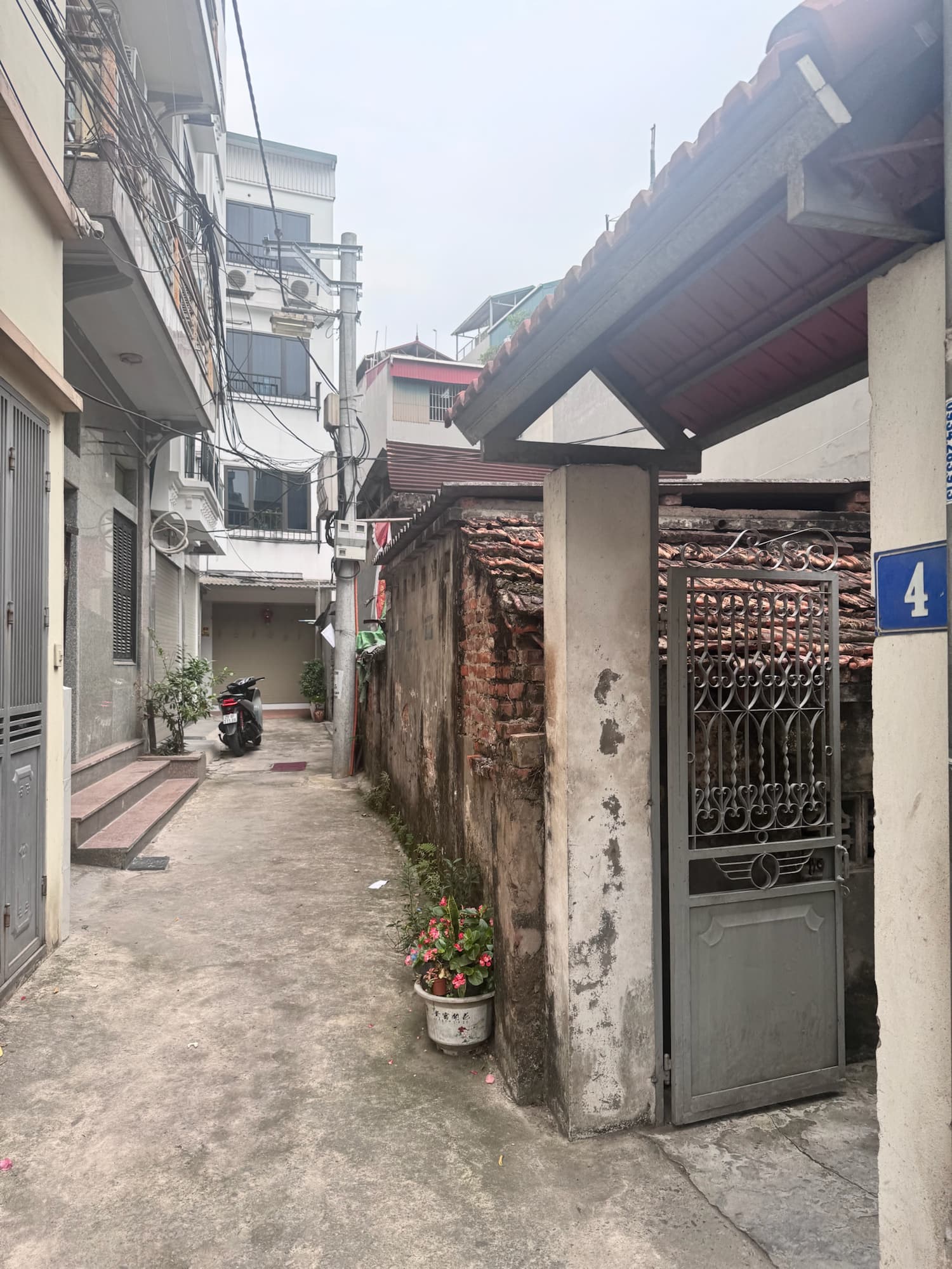 Nhà đất mặt phố, Long Biên, Hà Nội - 35m² giá 9.9 tỷ