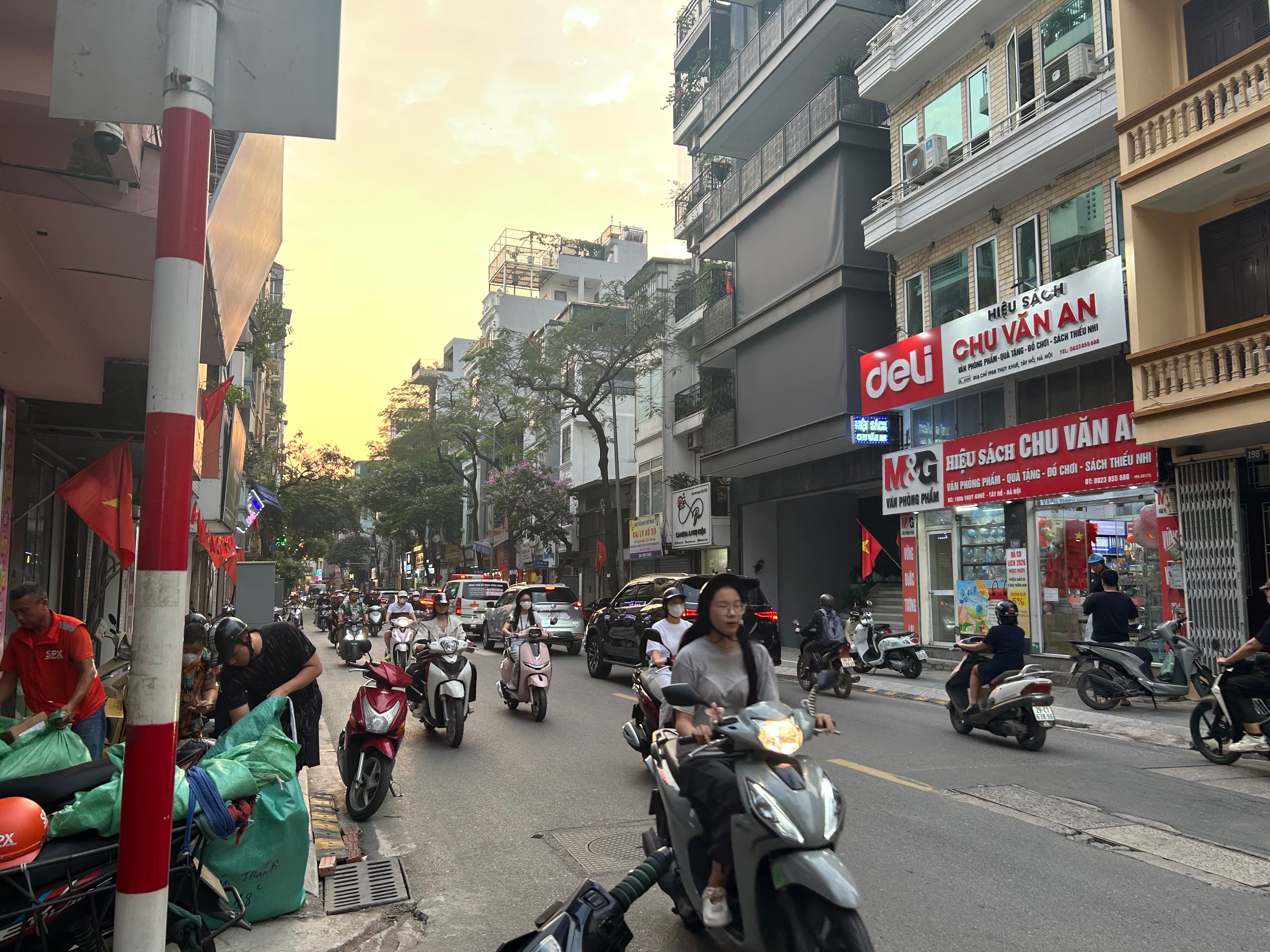 Nhà đất mặt phố, Tây Hồ, Hà Nội - 31m² giá 21.7 tỷ