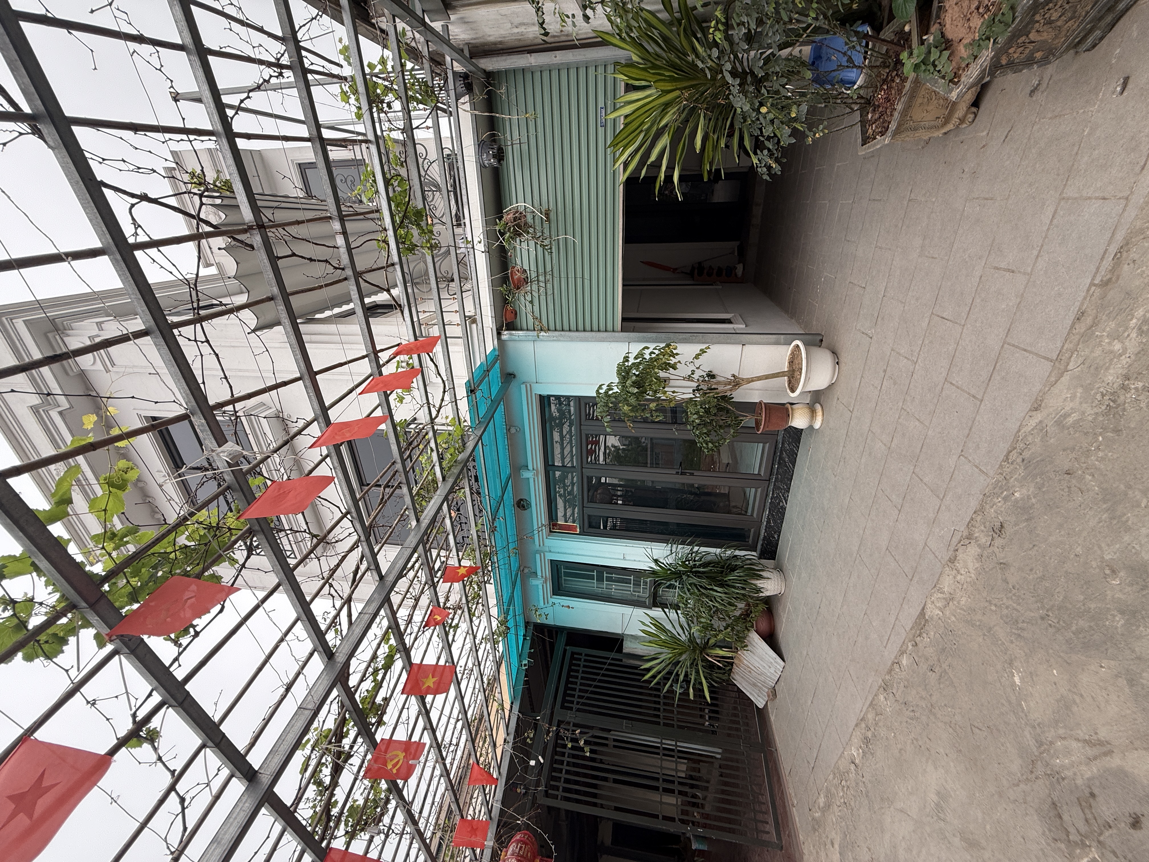 Nhà đất mặt phố Quốc Oai, Hà Nội - 67.5m² giá 6 tỷ