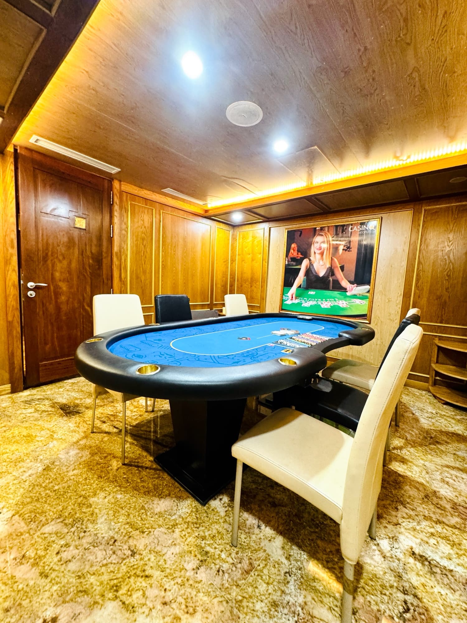 Nhà đất mặt phố, Tây Hồ, Hà Nội - 368m² giá 236 tỷ