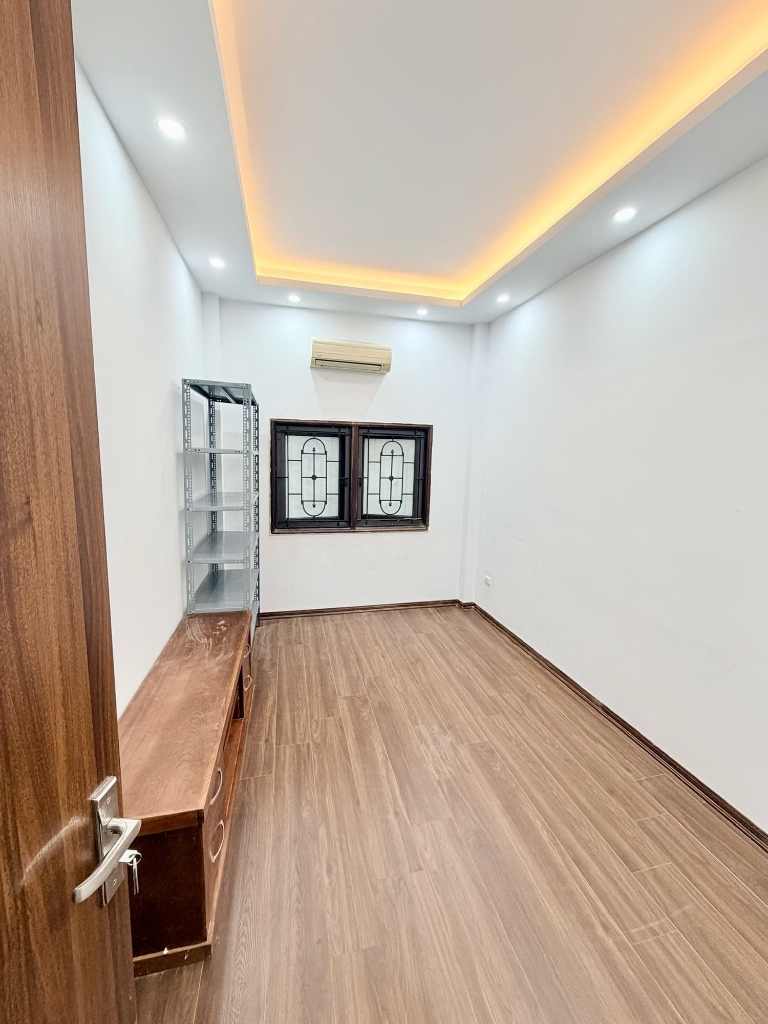Nhà đất mặt phố, Hoàng Mai, Hà Nội - 21m² giá 5.7 tỷ