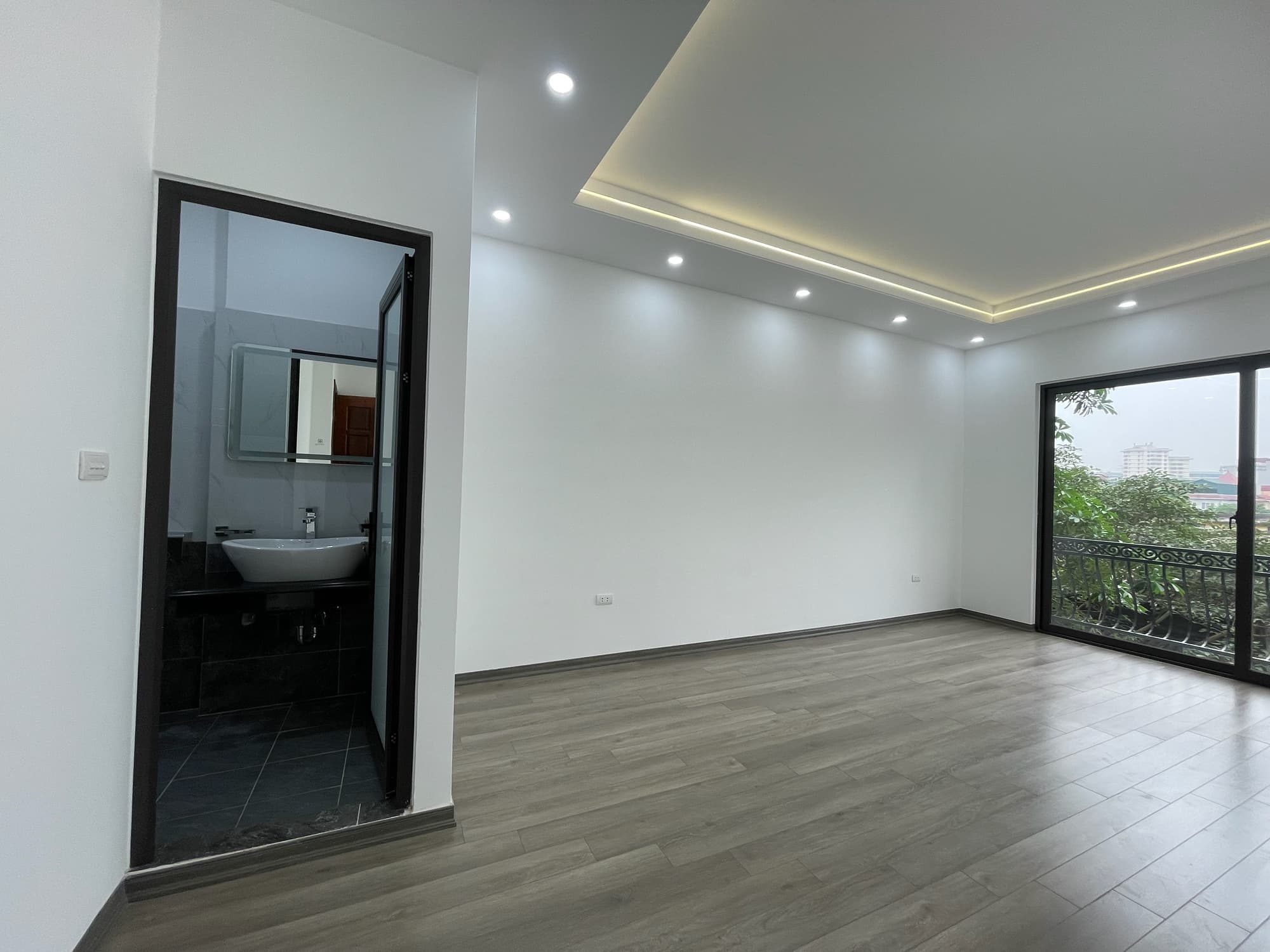 Nhà đất mặt phố, Hoàng Mai, Hà Nội - 73m² giá 25 tỷ