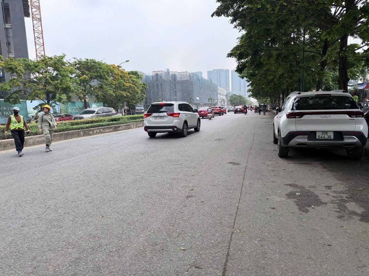 Nhà đất mặt phố, Tây Hồ, Hà Nội - 100m² giá 24 tỷ