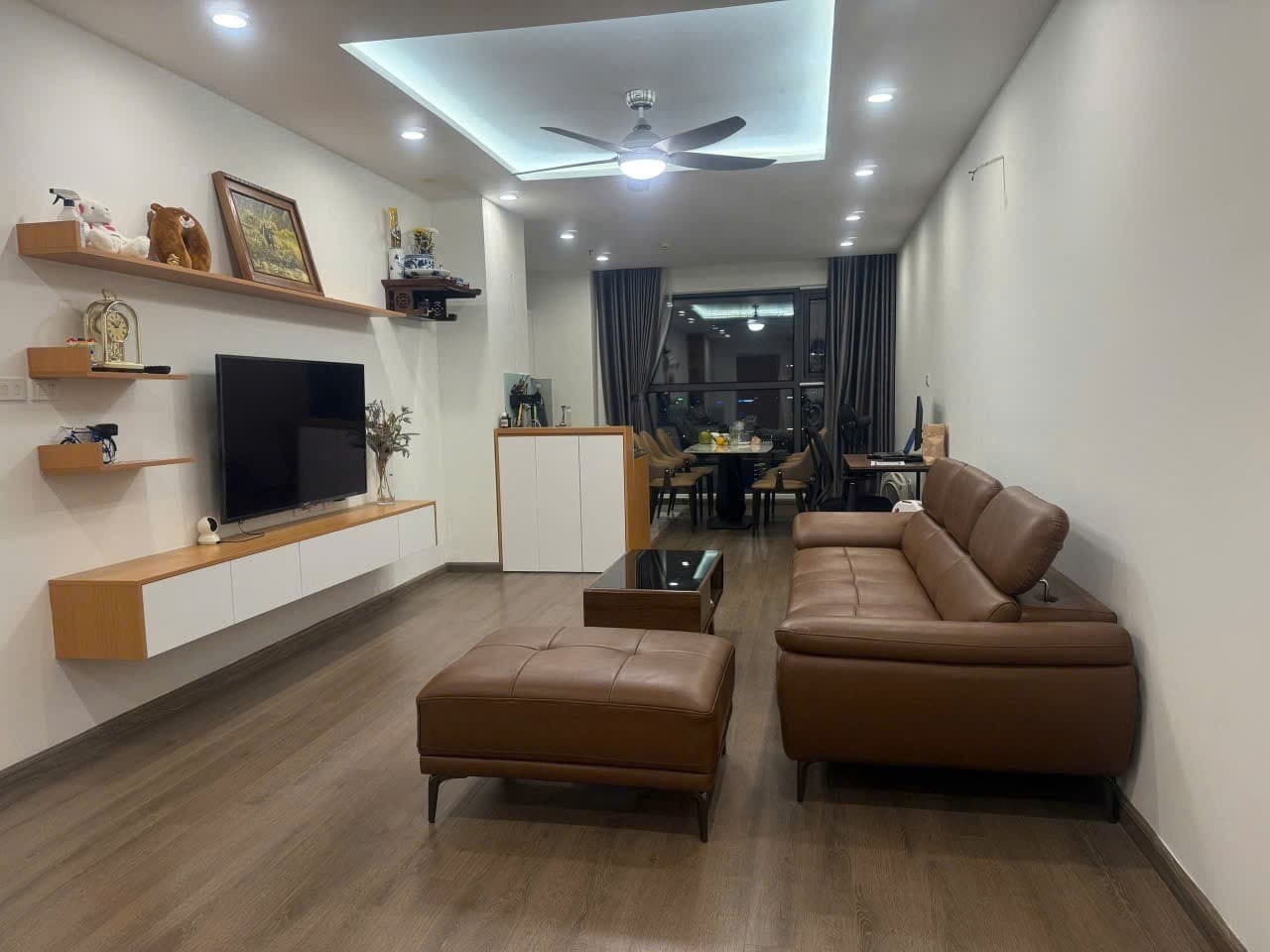 Căn hộ mặt phố, Cầu Giấy, Hà Nội - 97m² giá 11.6 tỷ