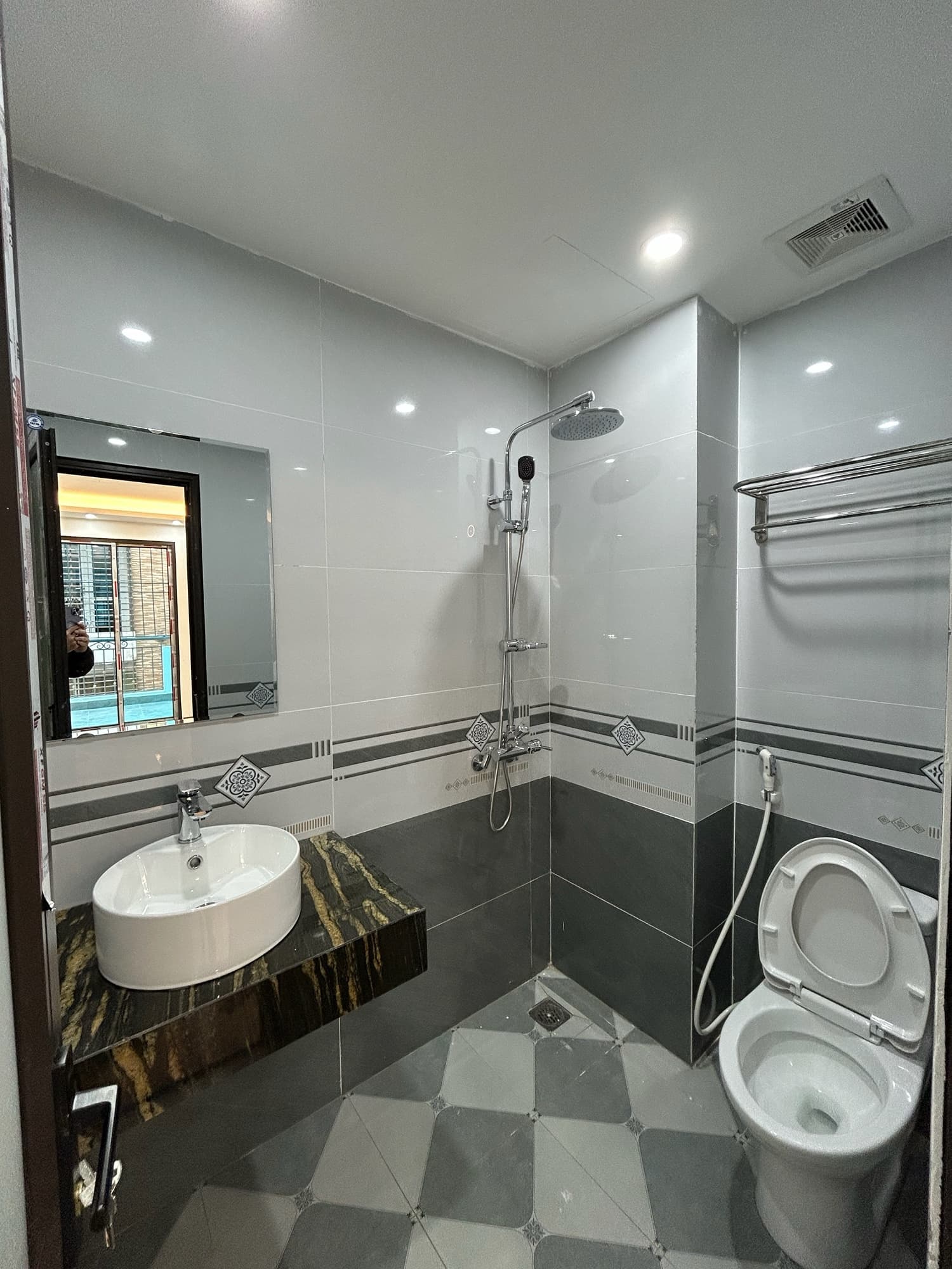 Nhà đất mặt phố, Ba Đình, Hà Nội - 68m² giá 21.6 tỷ