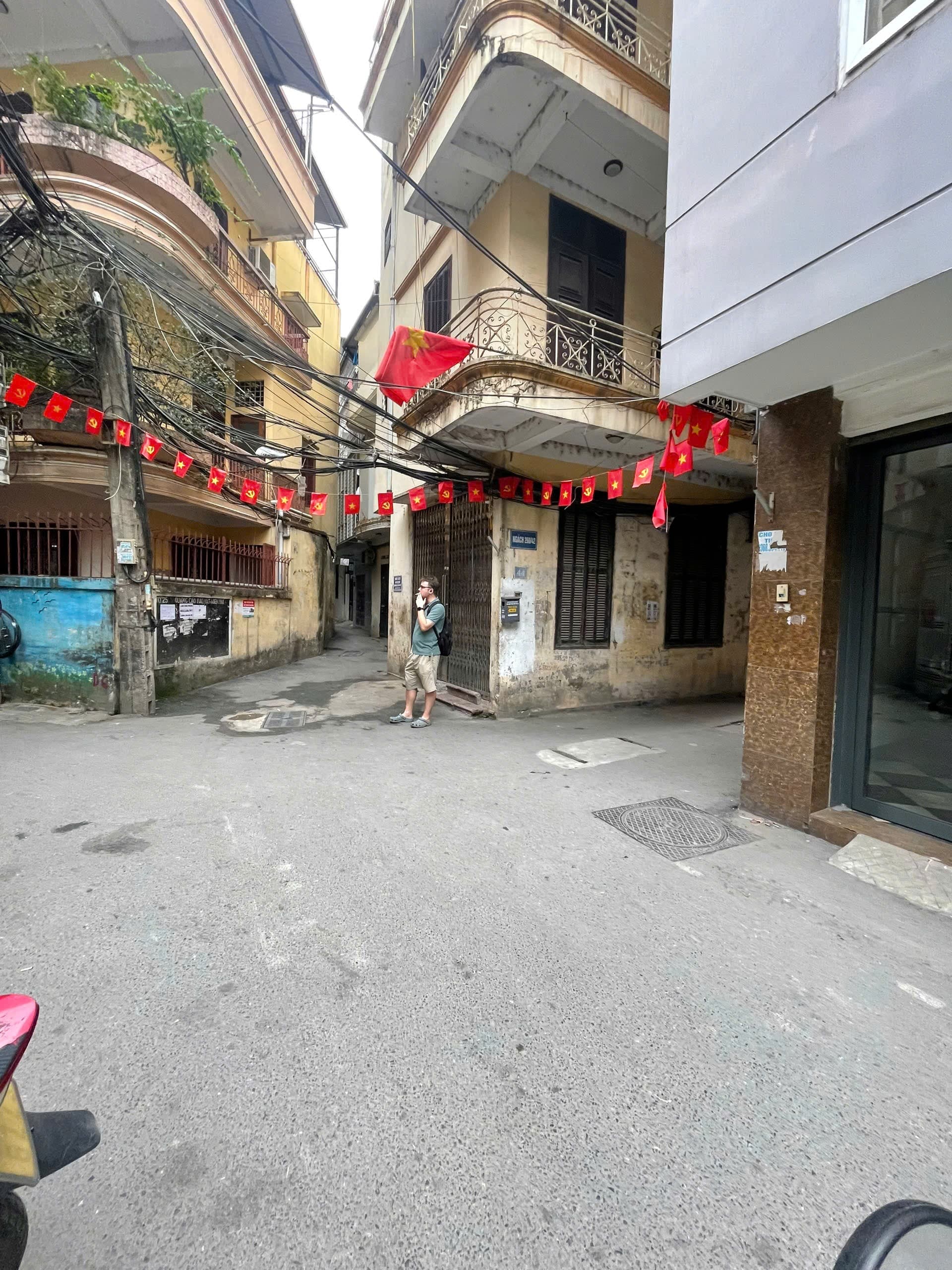 Nhà đất mặt phố, Cầu Giấy, Hà Nội - 83m² giá 21 tỷ