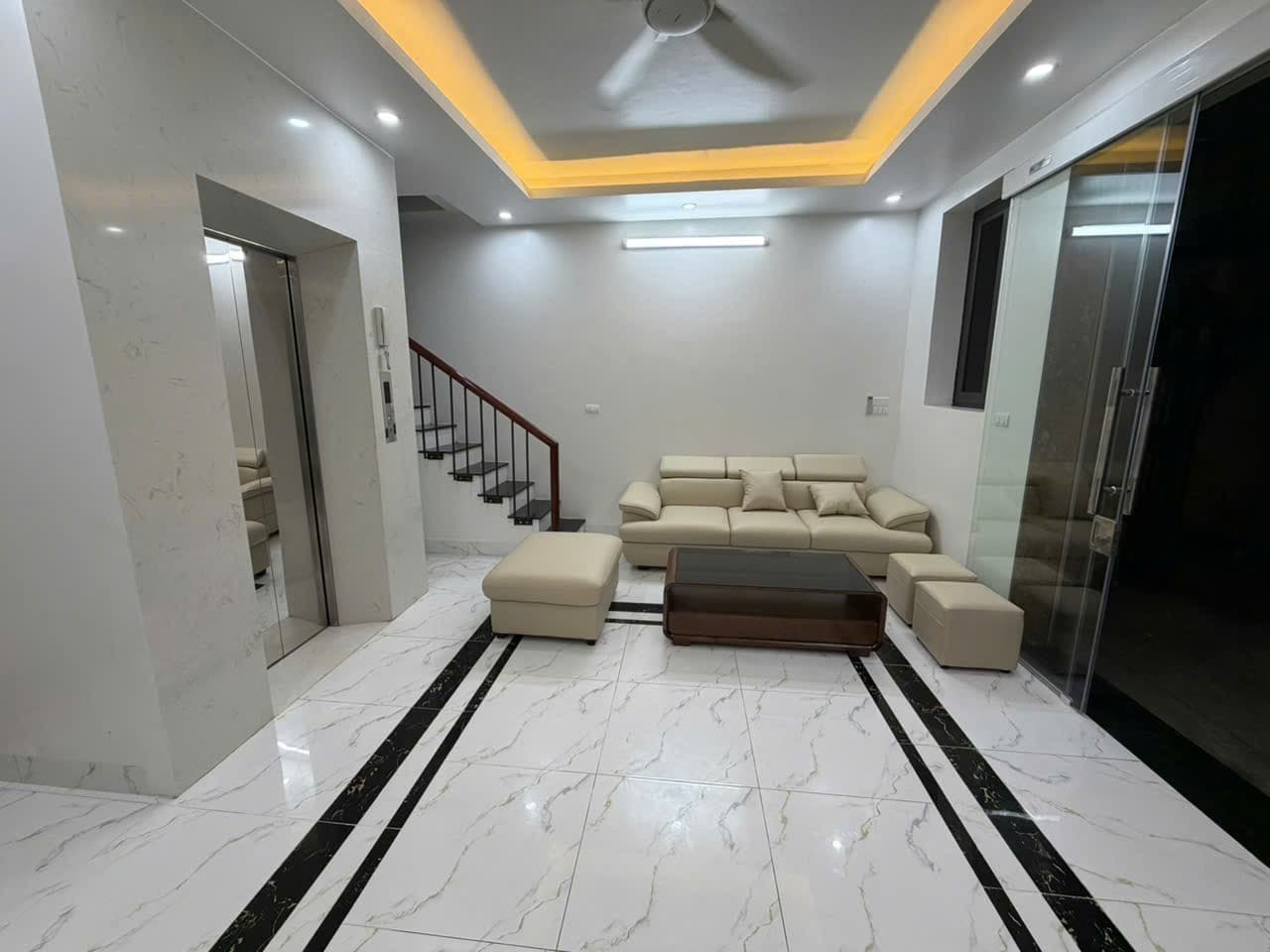 Nhà đất mặt phố, Hai Bà Trưng, Hà Nội - 33.4m² giá 9.85 tỷ