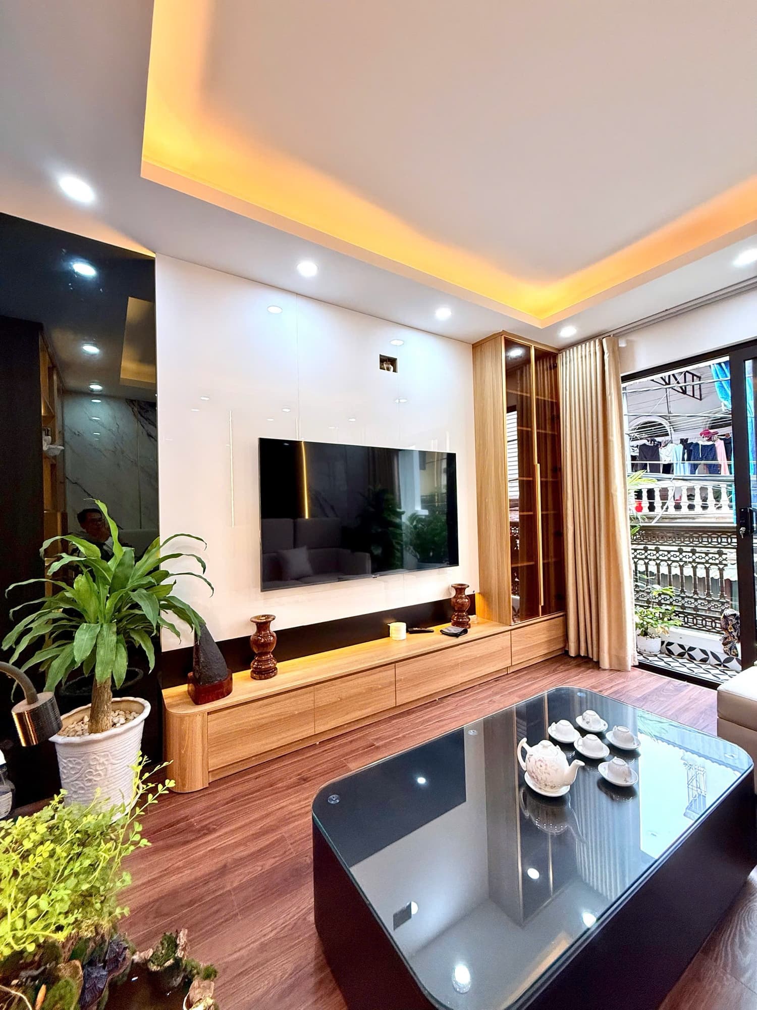 Nhà đất mặt phố, Hoàng Mai, Hà Nội - 48m² giá 17.8 tỷ