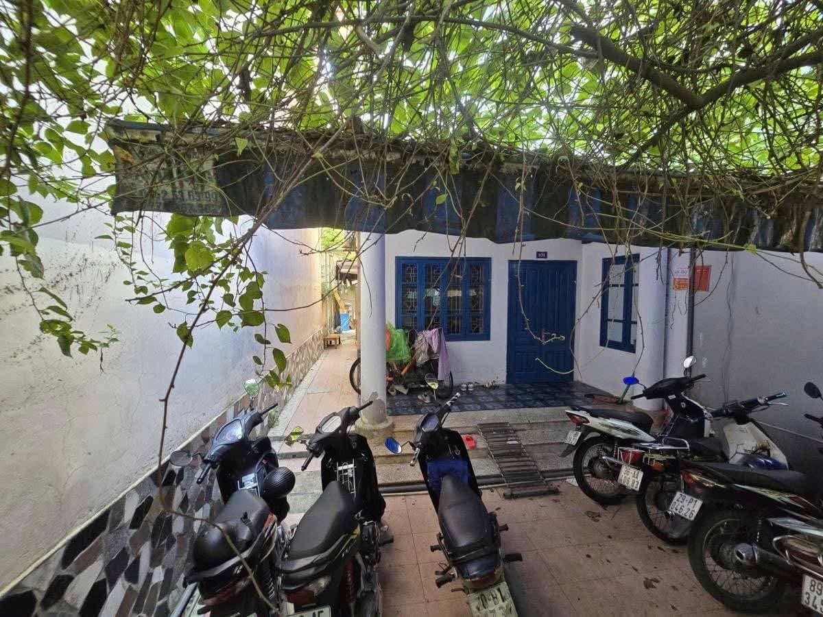 Nhà đất mặt phố, Cầu Giấy, Hà Nội - 138m² giá 38.5 tỷ